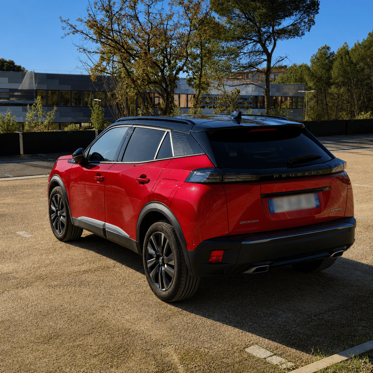 Peugeot 2008 GT hybride • Toit Pano • Caméra 360 HD • Alcantara avec Caméra de recul