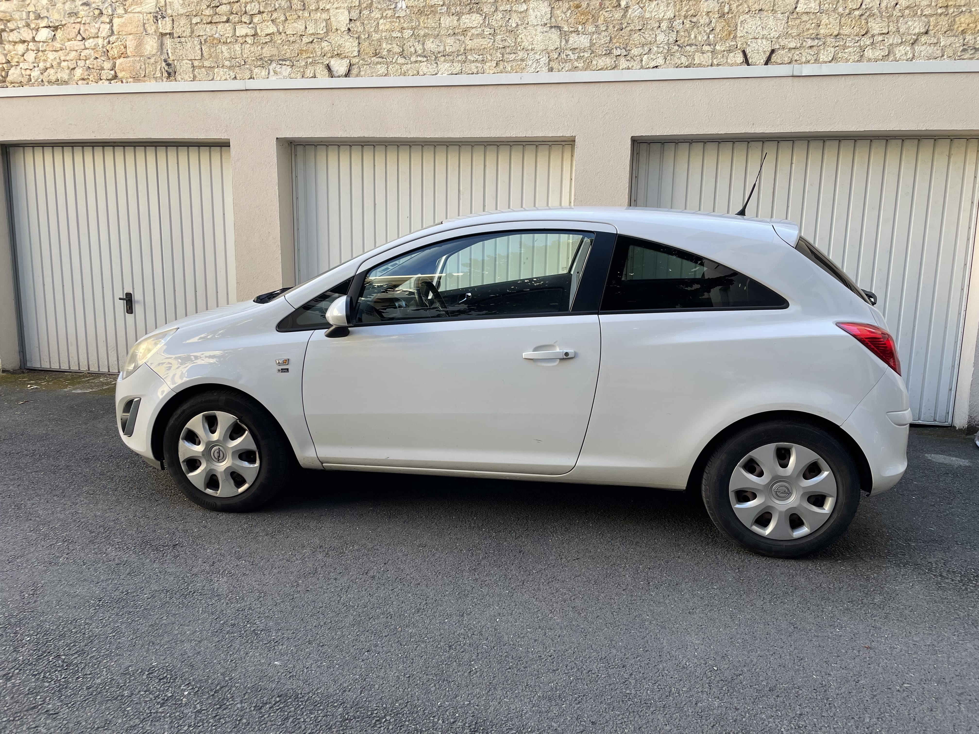 Opel Corsa avec Climatisation