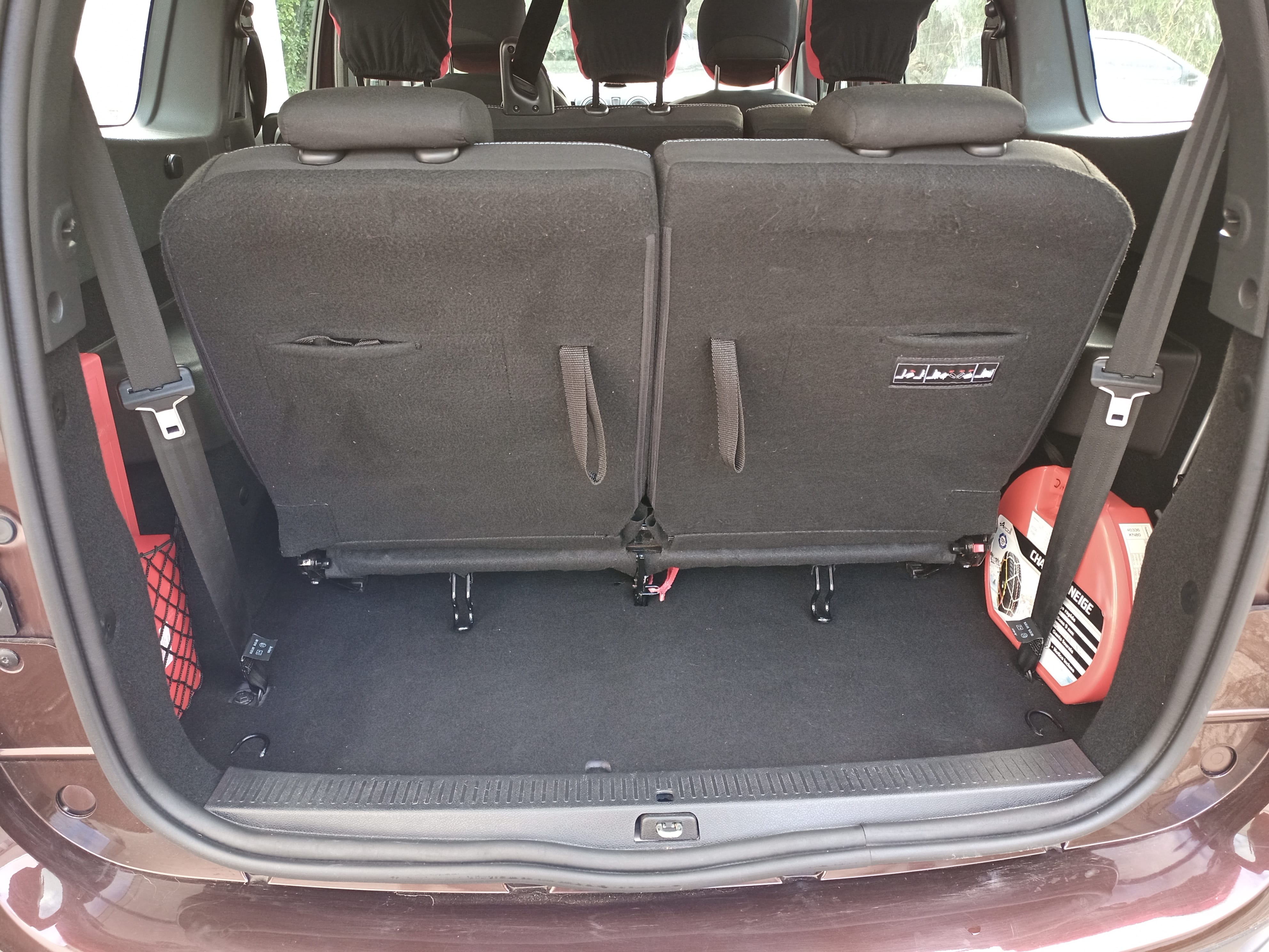 Dacia Lodgy avec Entrée audio / iPod