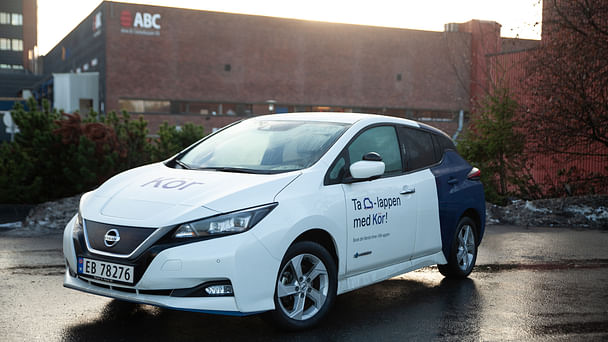 Nissan Leaf med ekstra pedalsett til øvelseskjøring, 2020, Elektrisk, automatisk