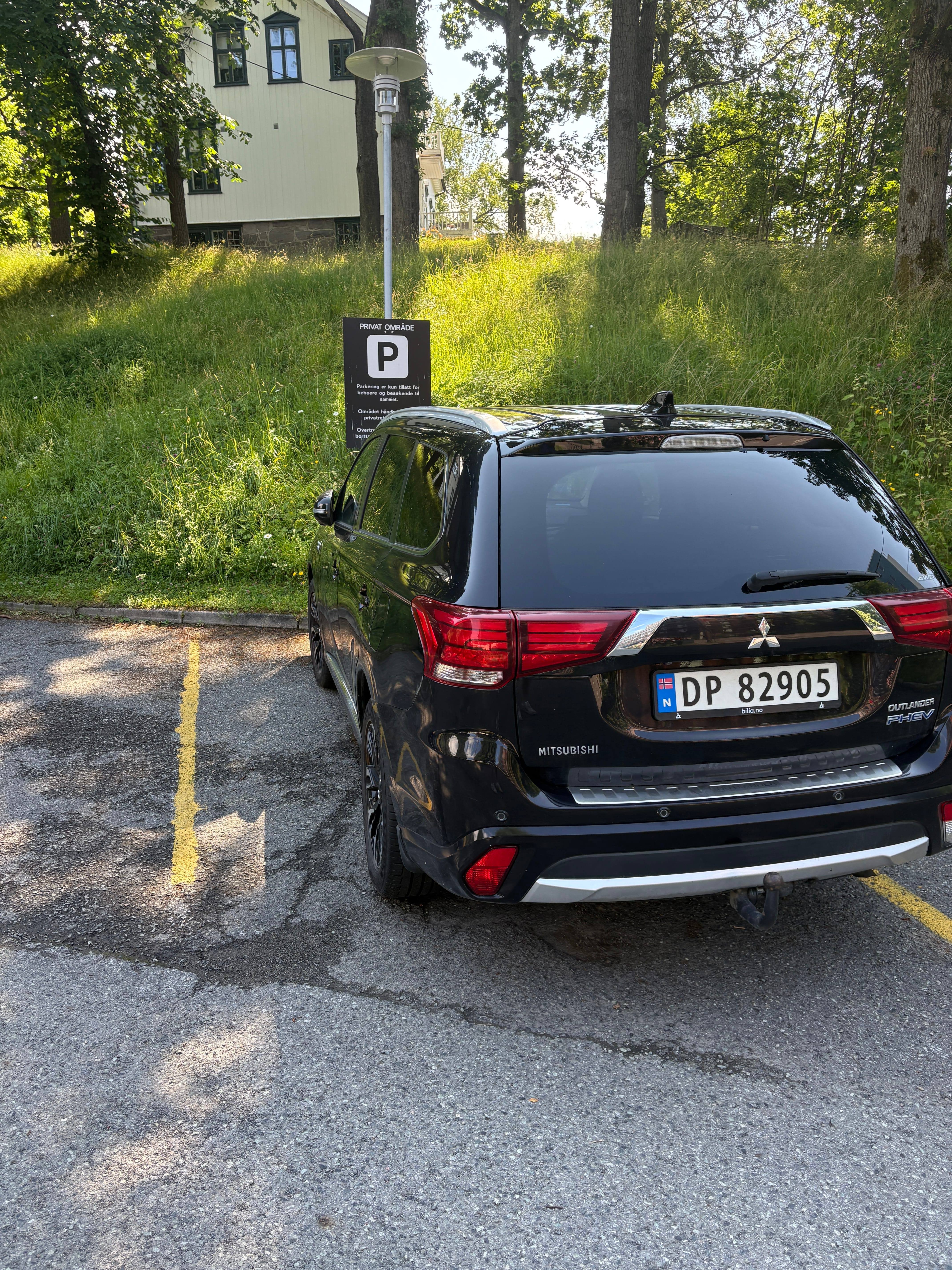 Mitsubishi Outlander Hybrid med Ryggekamera