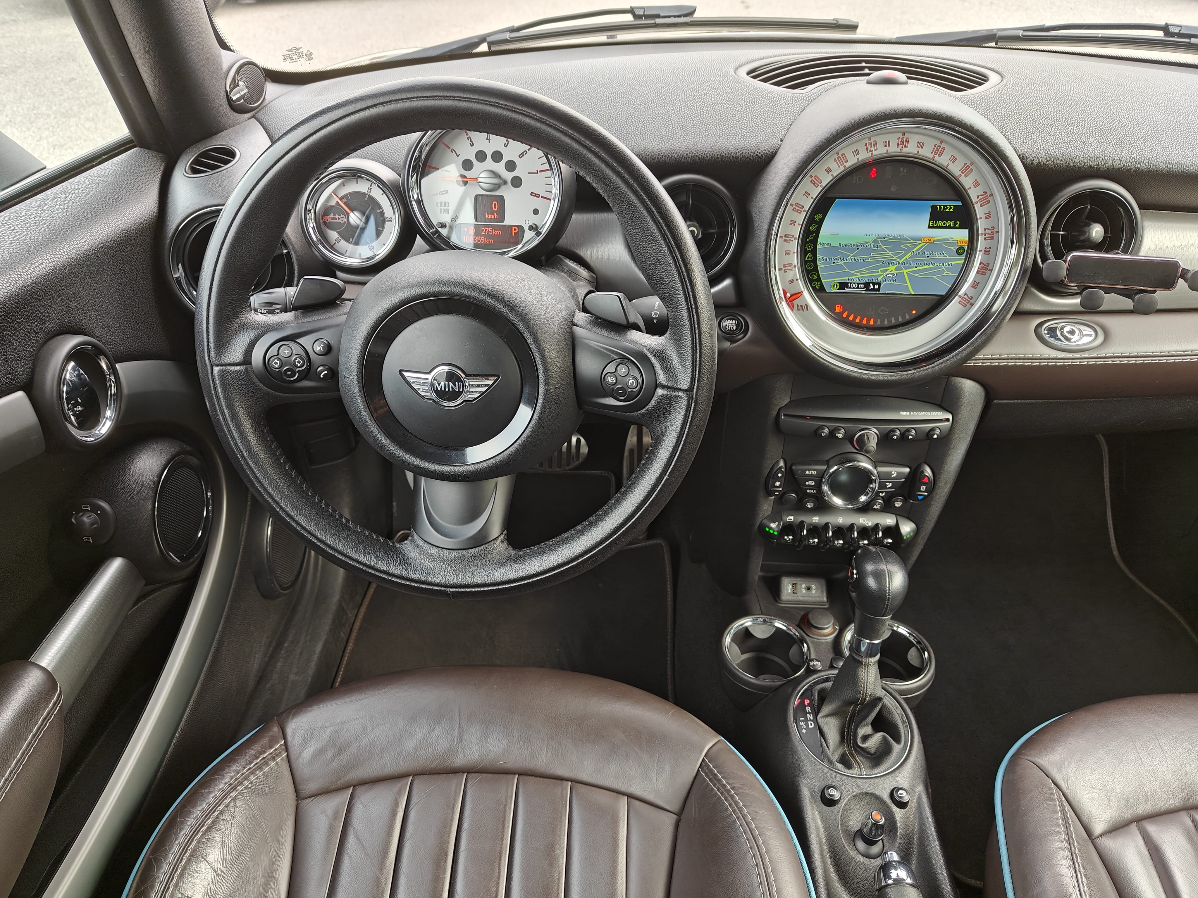 Mini Cooper Convertible R57 with Cruise control