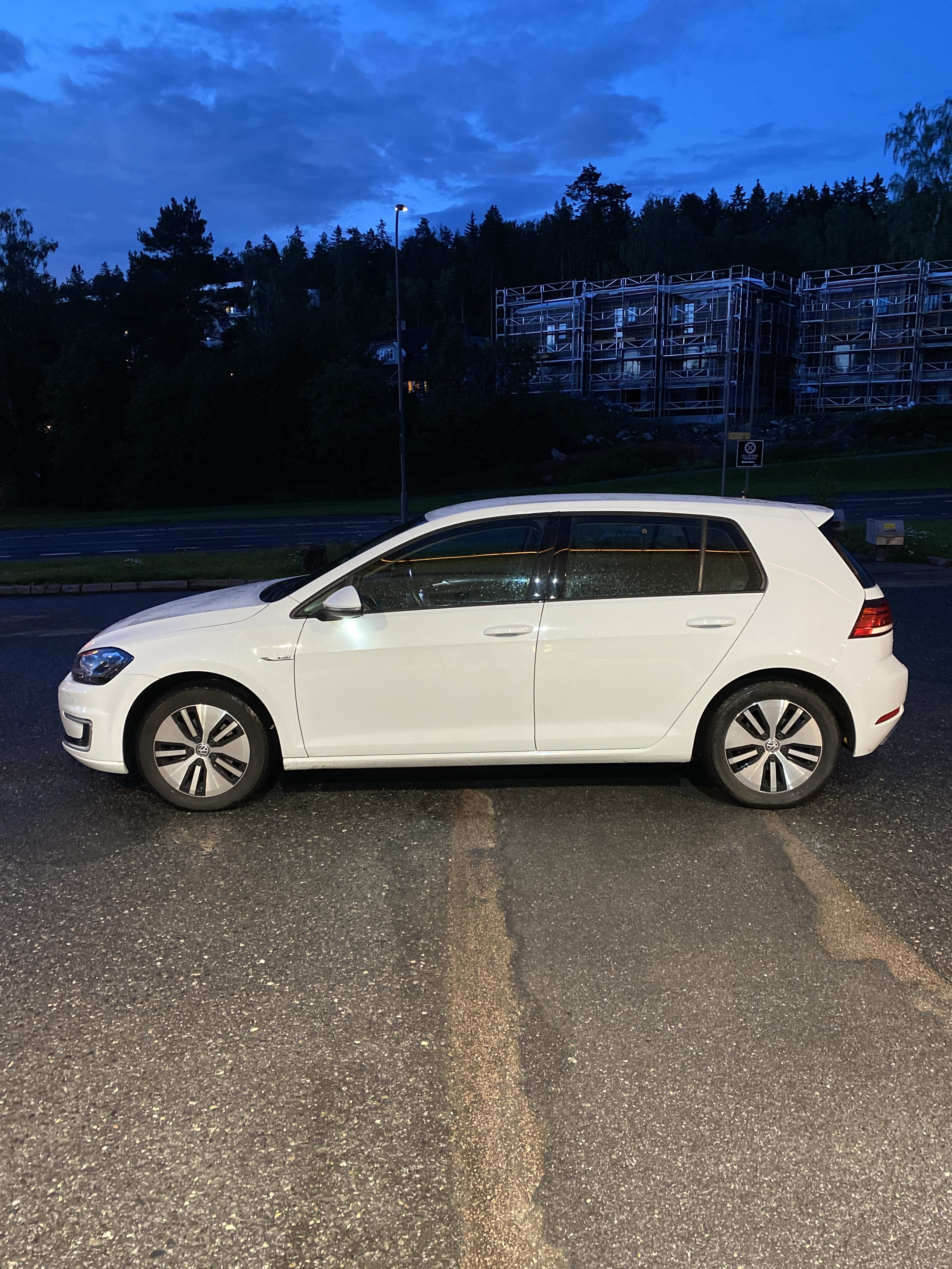 Volkswagen e-Golf with Air conditioning