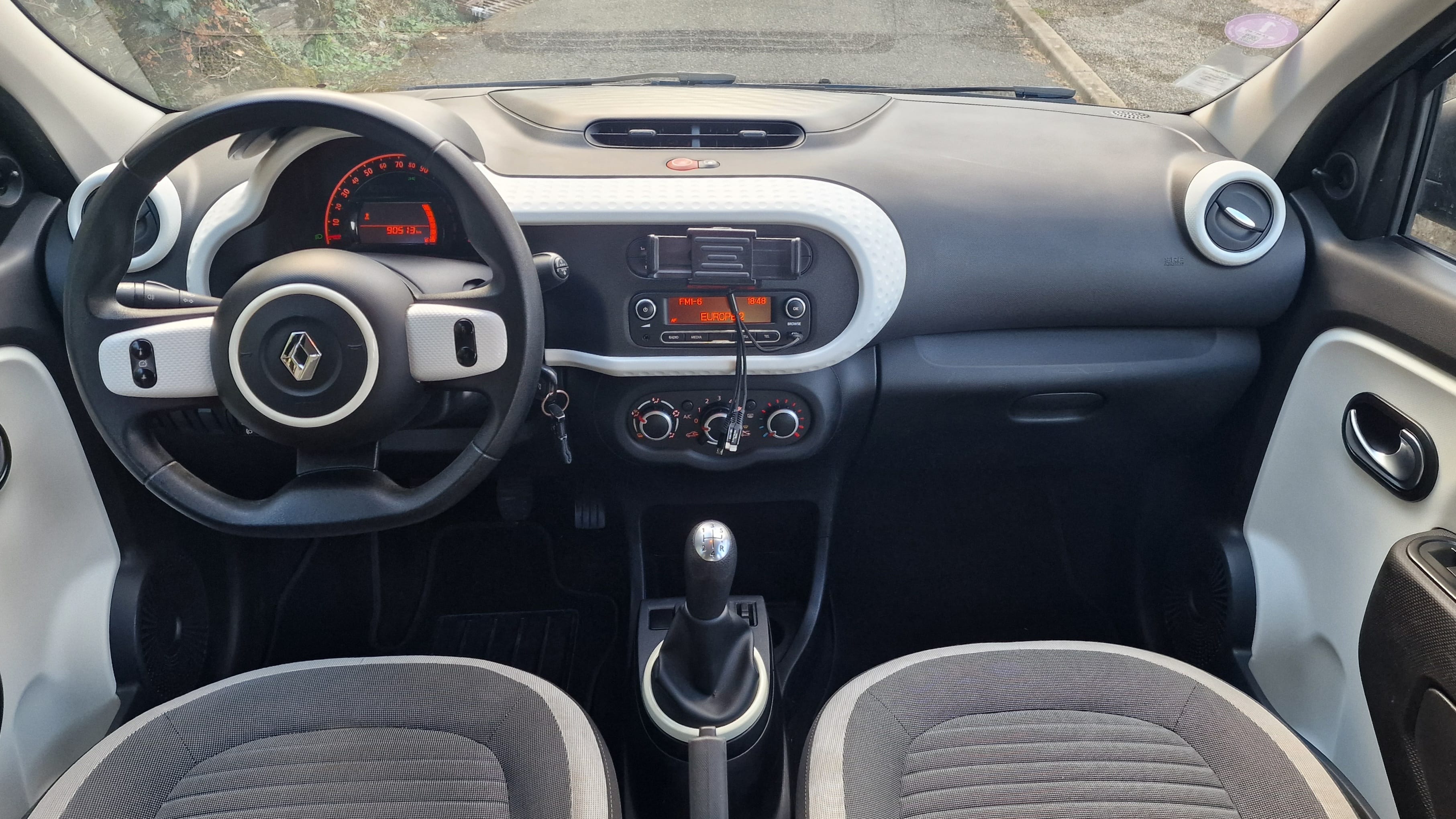 Renault Twingo III avec Audio Bluetooth