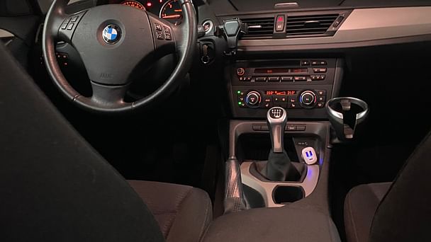 BMW X1 Sprek firehjulstrekk med god plass med Skistativ