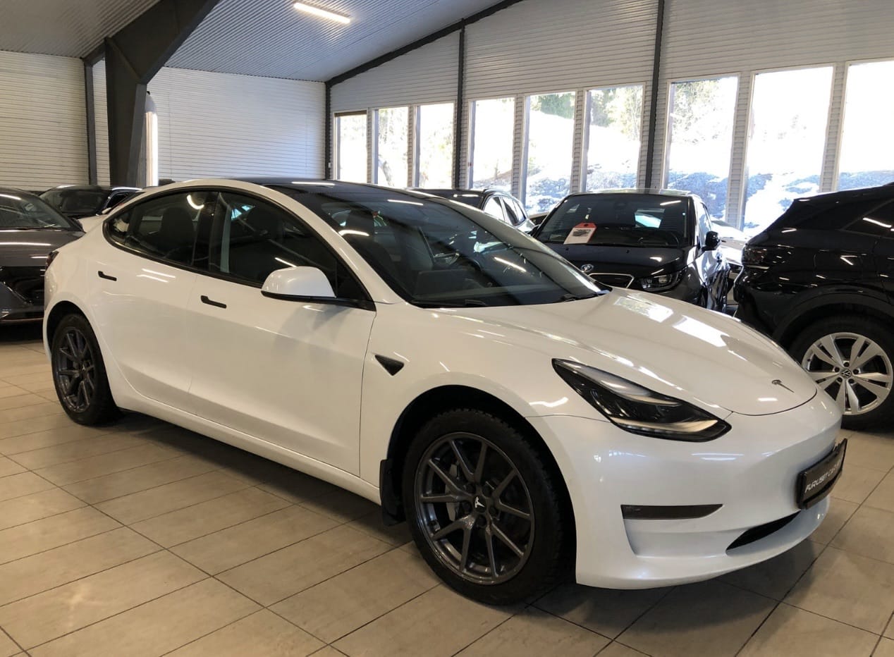 Tesla Model 3 Long Range med Aircondition