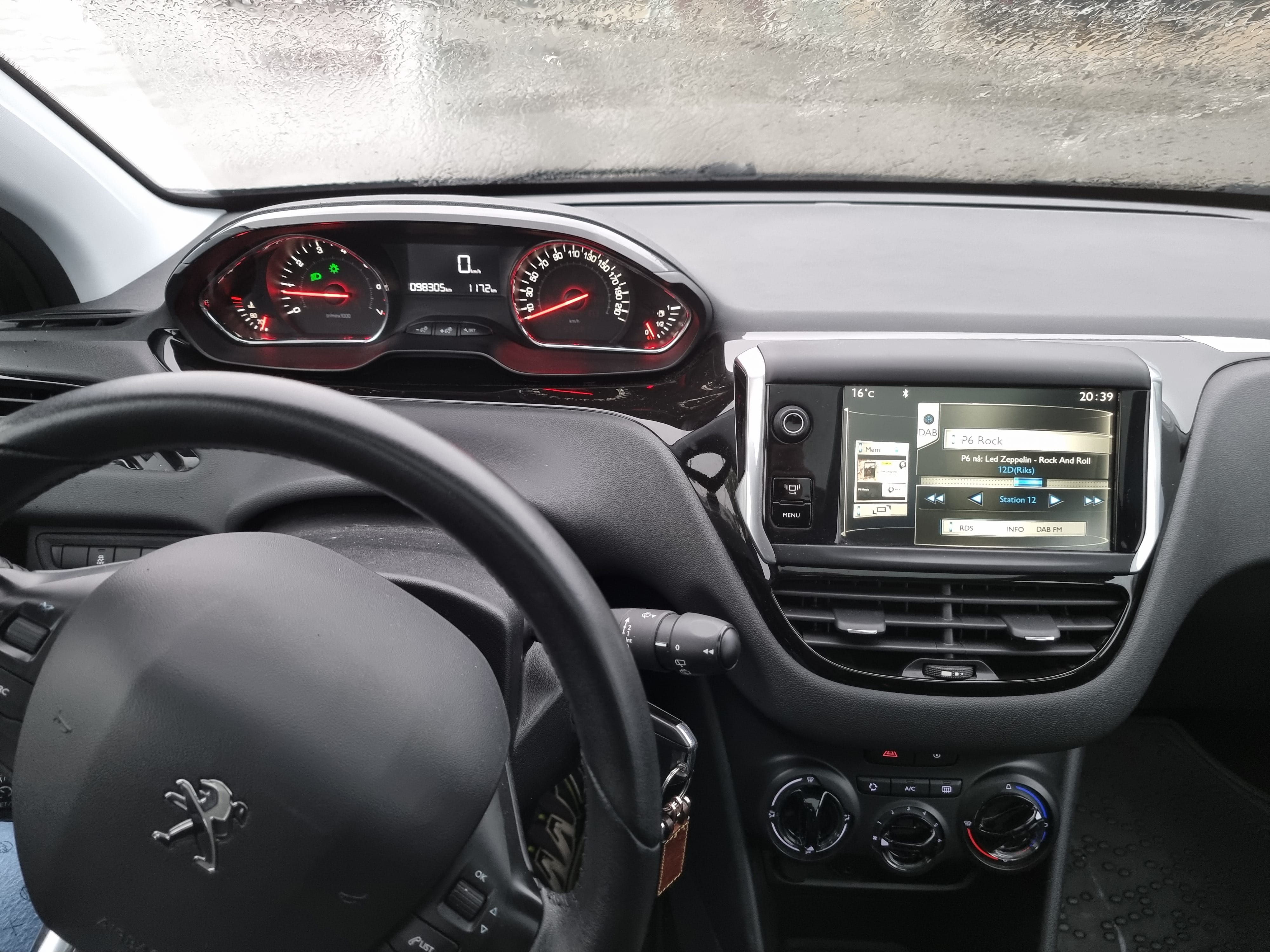 Peugeot 208 1.2 Active (Bensin, Manual) med Cruisekontroll