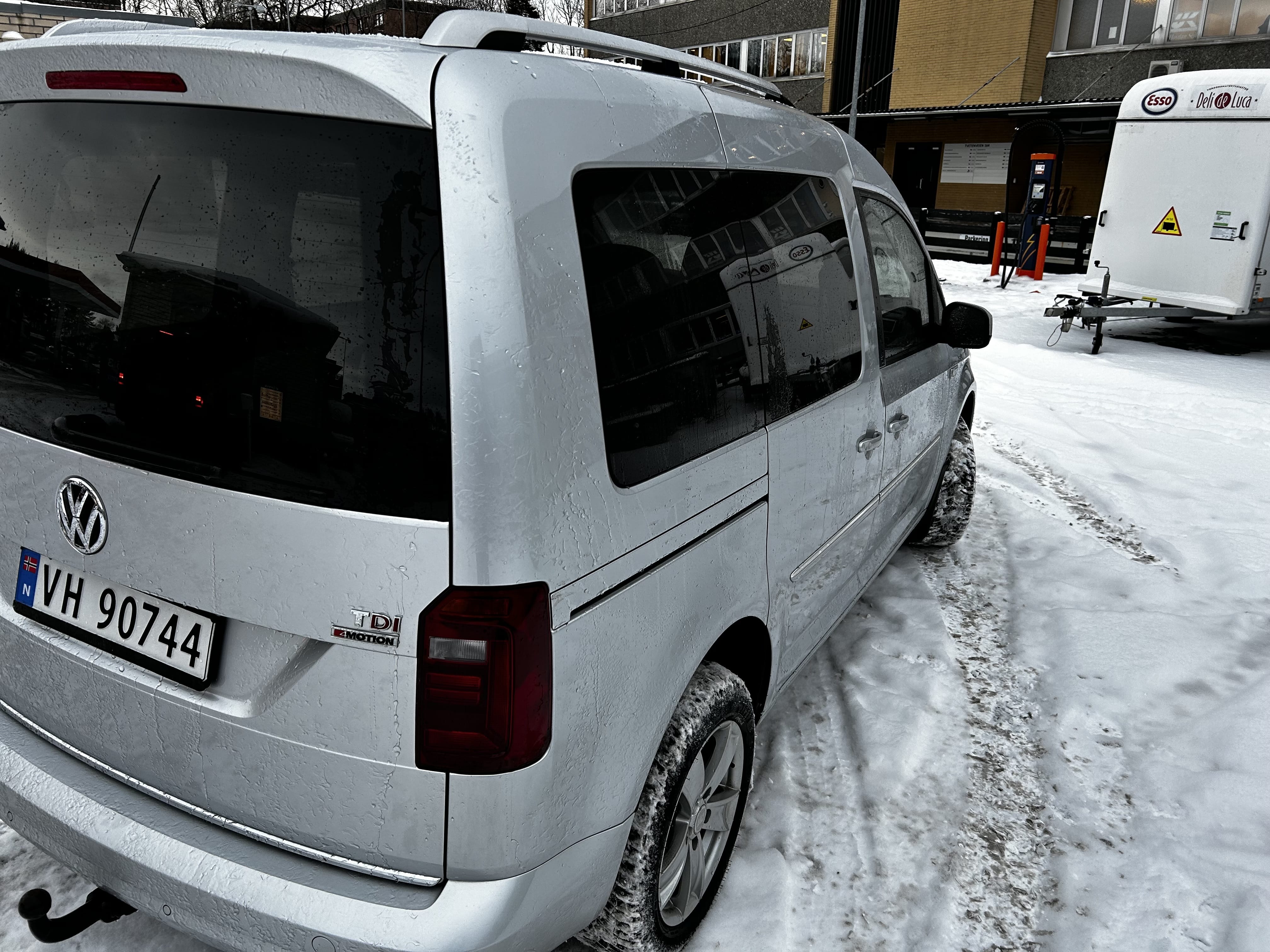 Volkswagen Caddy 2.0 TDI, 150hk, 4x4, automat med GPS