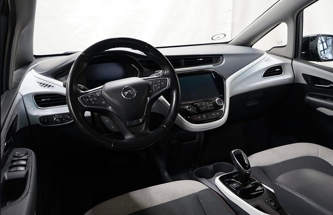 Opel Ampera E med Babysete