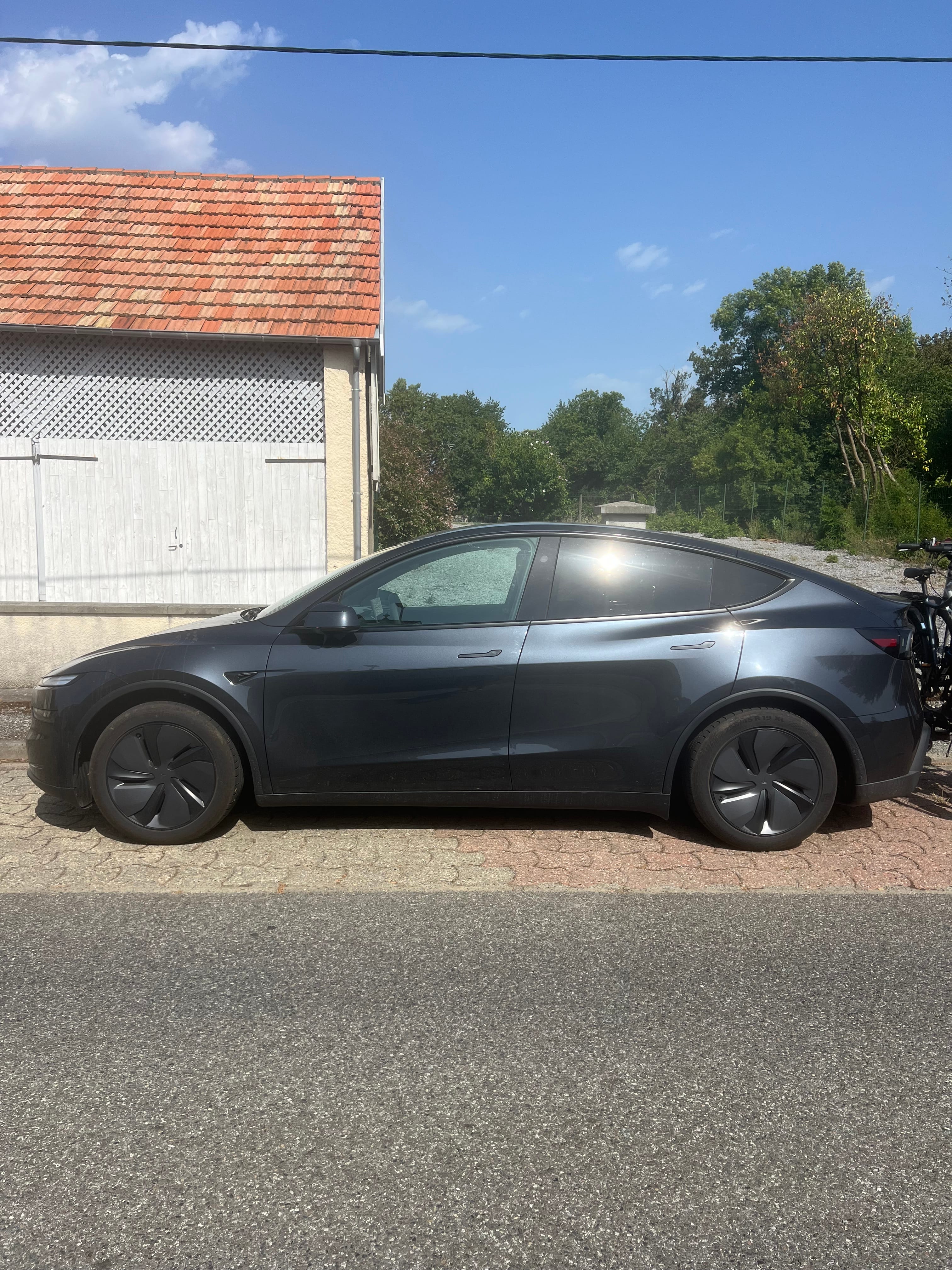 Tesla Model Y Long Range avec Climatisation