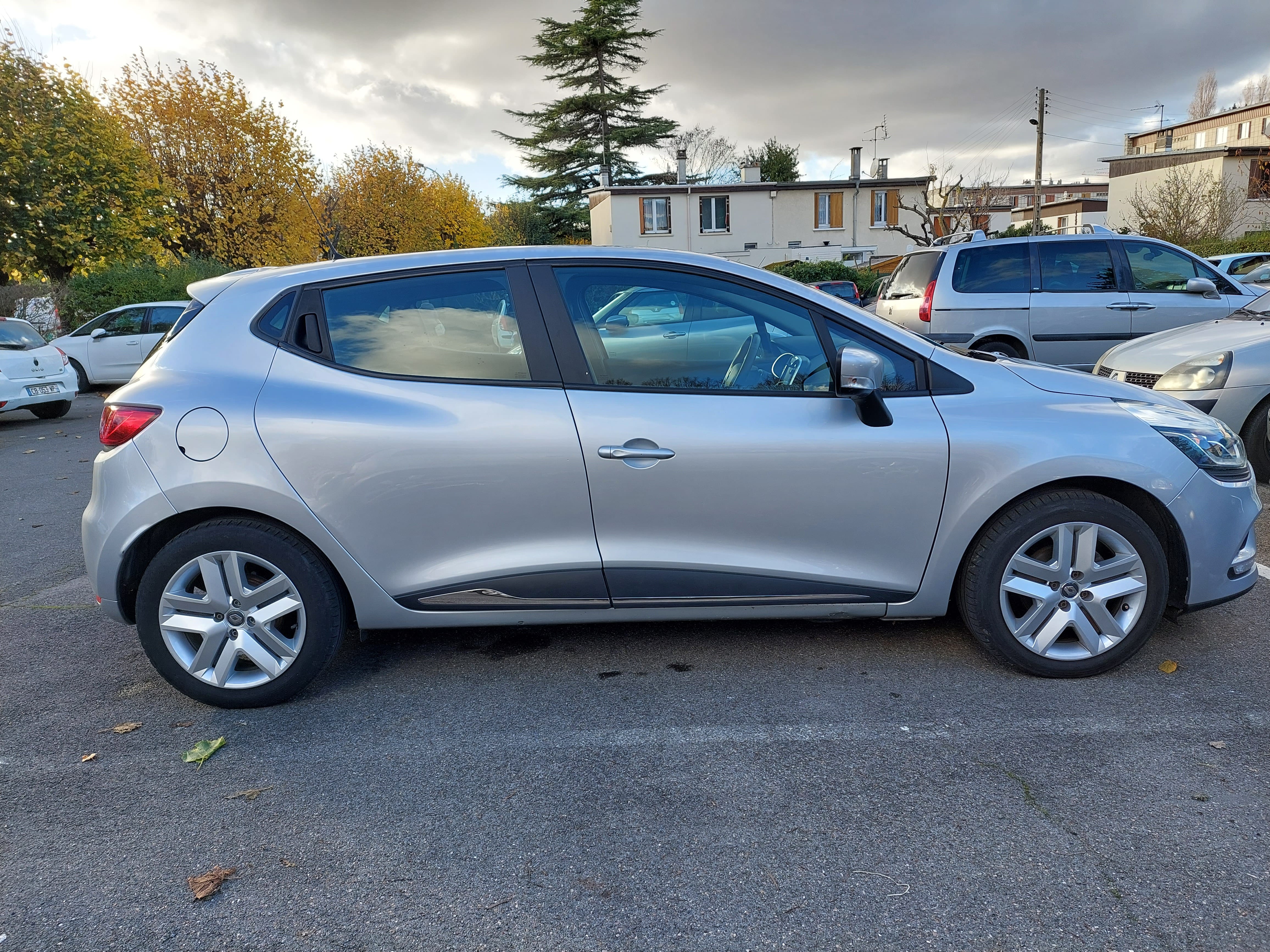 Renault Clio avec Climatisation