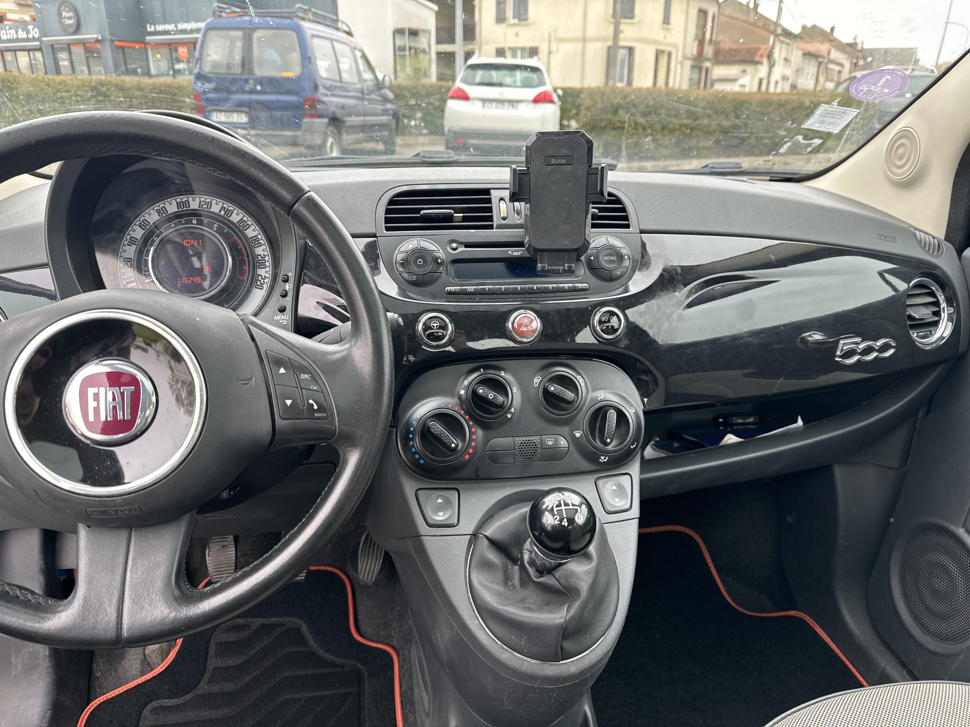 Fiat 500 avec Entrée audio / iPod