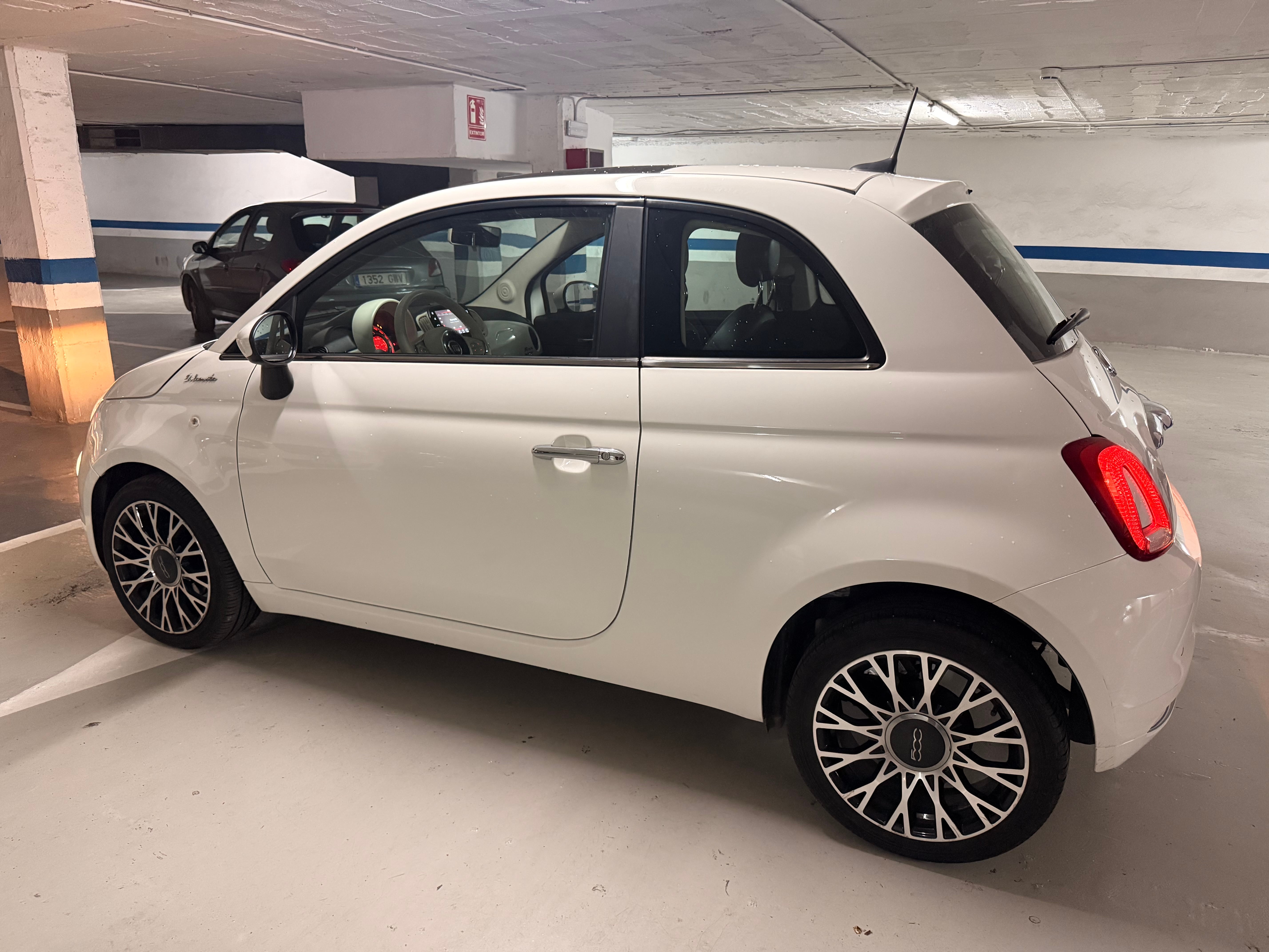 Fiat 500 C Híbrido avec GPS