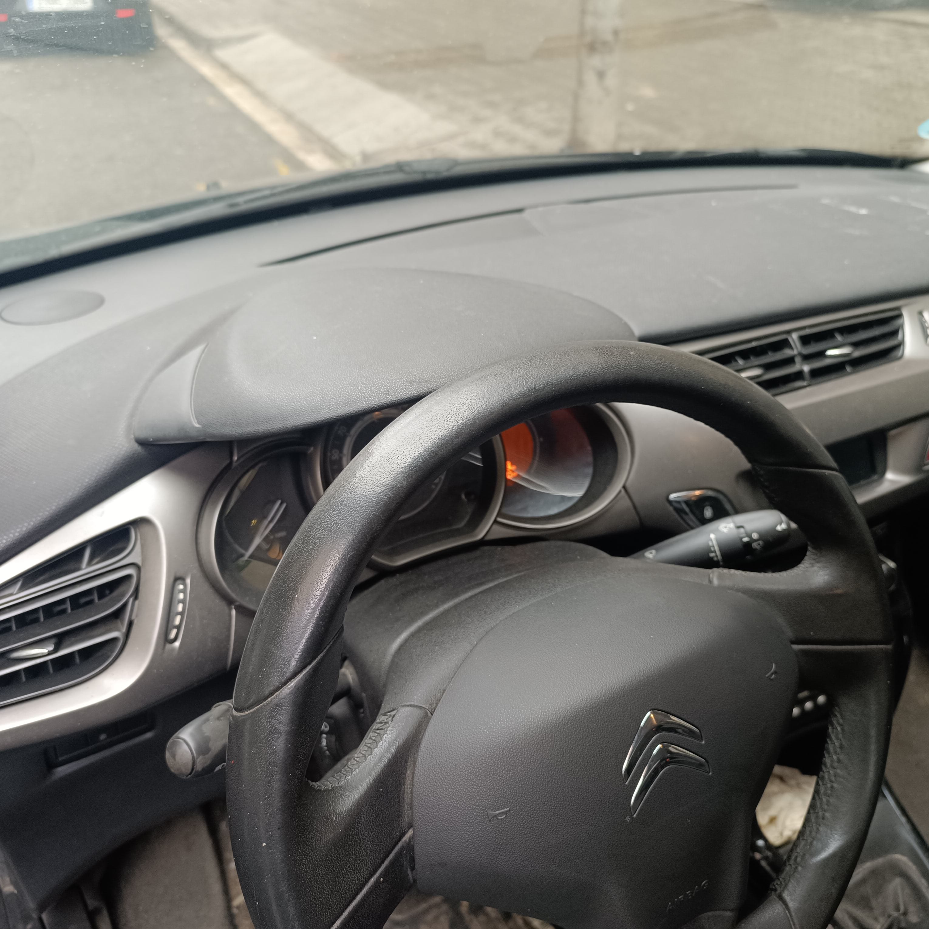 Citroen C3 med Lydinngang