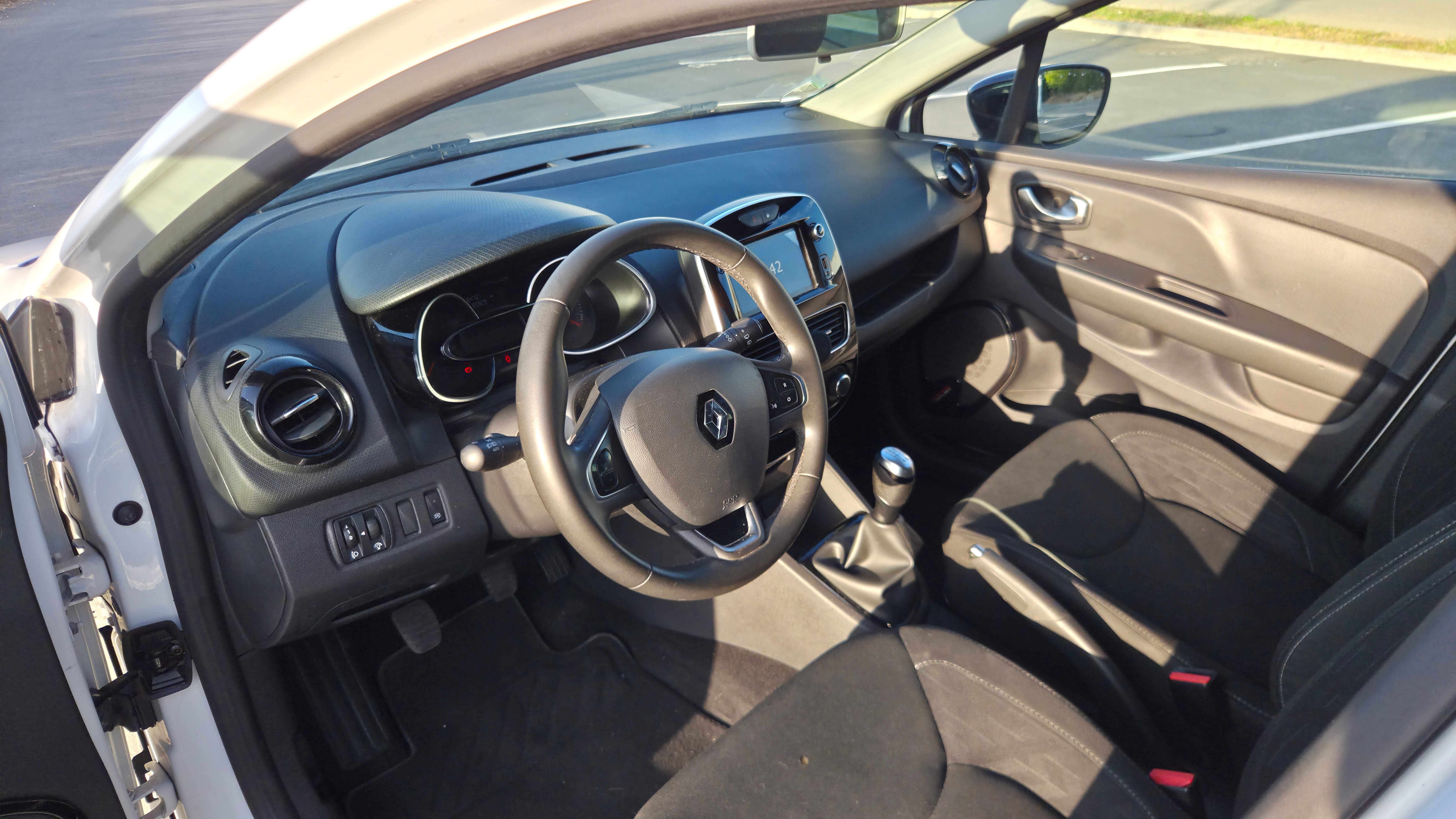 Renault Clio 1.0 TCe avec Régulateur de vitesse
