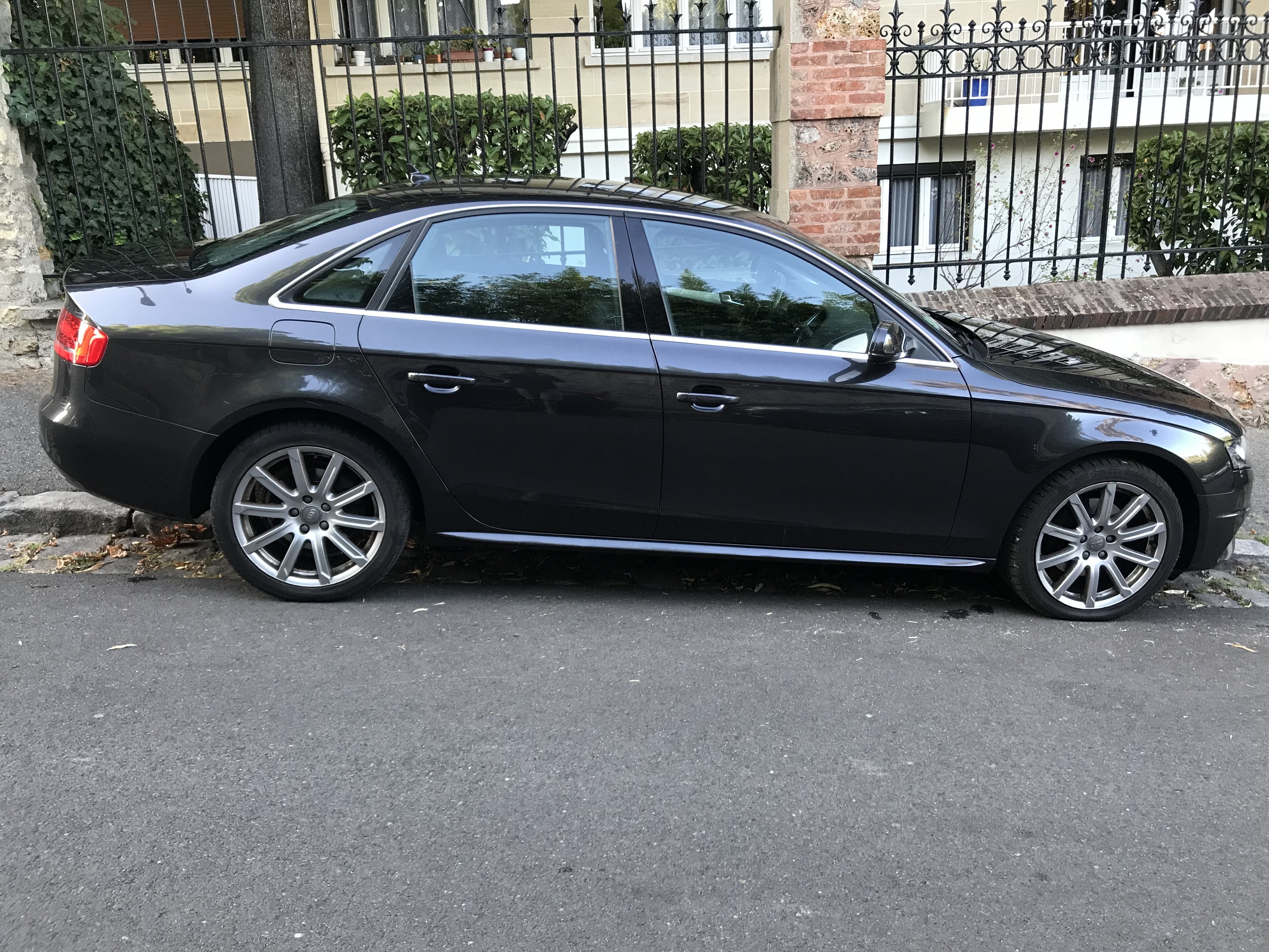Audi A4 2.0 TDI Ambition Luxe avec Climatisation