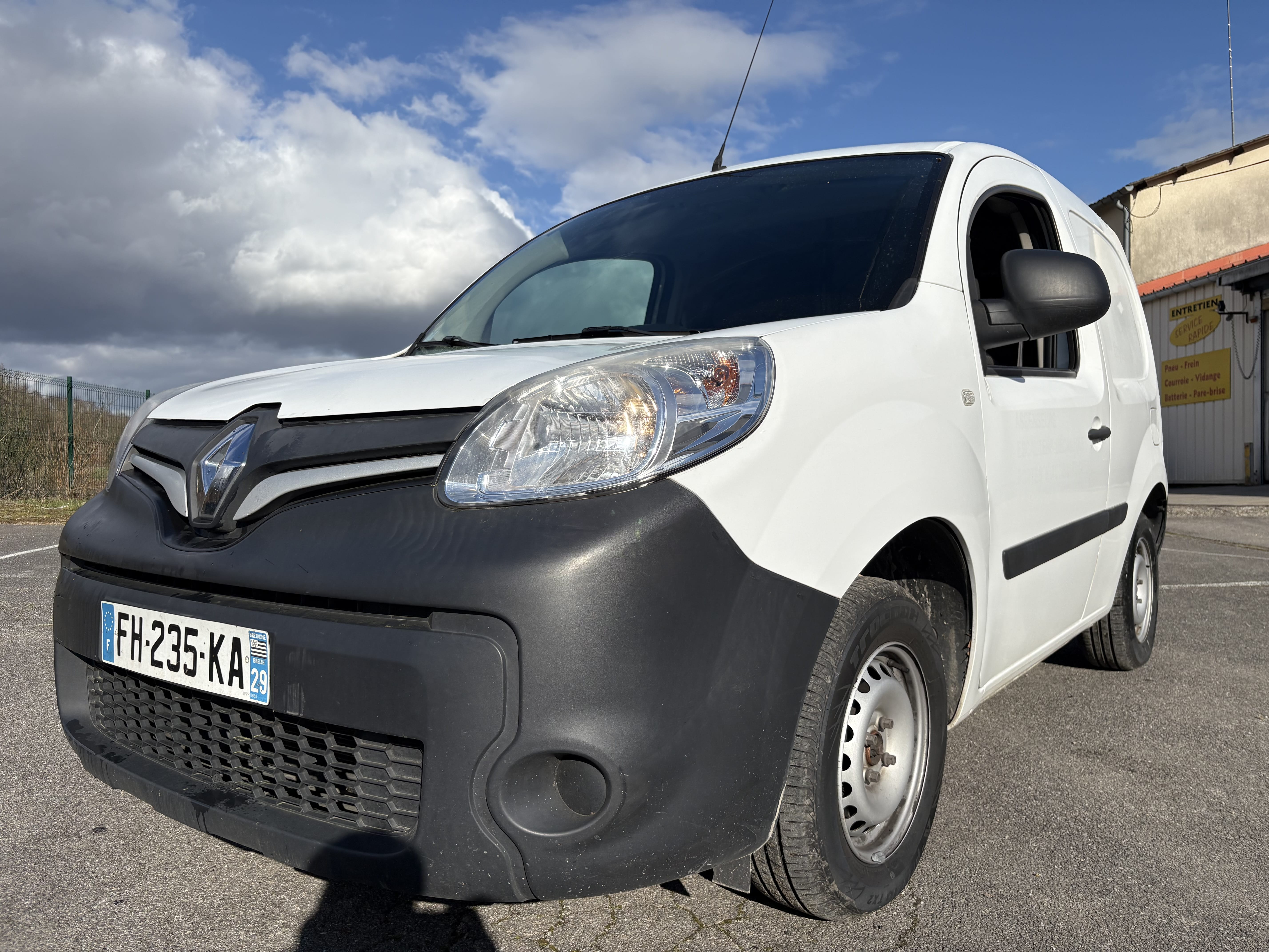 Renault Kangoo Fourgon Compact 1.5 dci75 FH235KA avec Climatisation