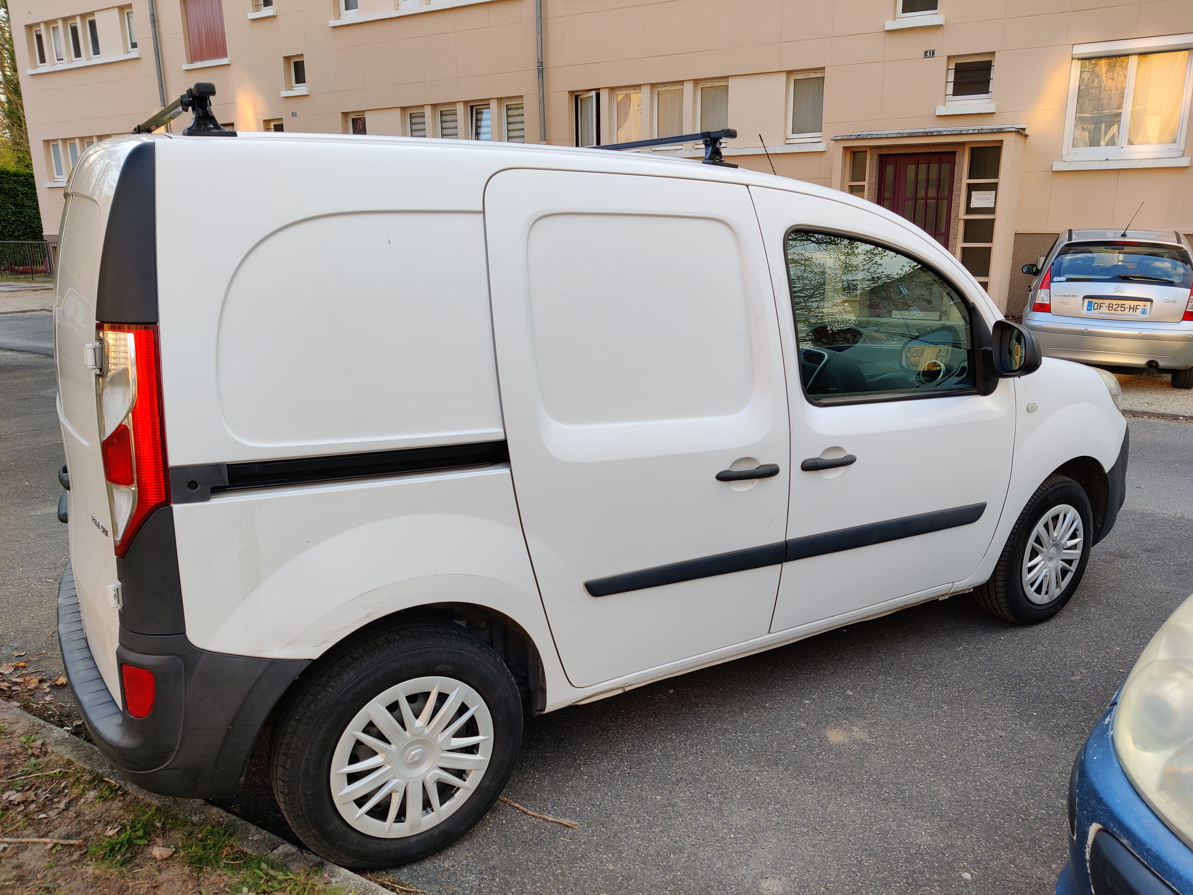 Renault Kangoo Express avec Entrée audio / iPod