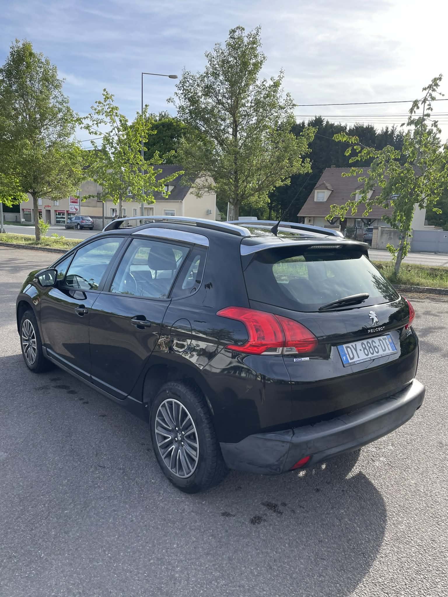Peugeot 2008 avec Siège bébé