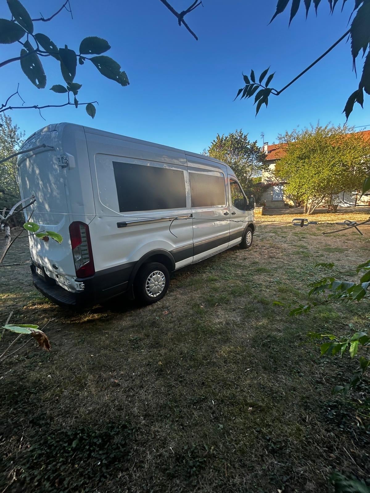 Ford Transit Fourgon Faible Consommation 155cv avec Audio Bluetooth