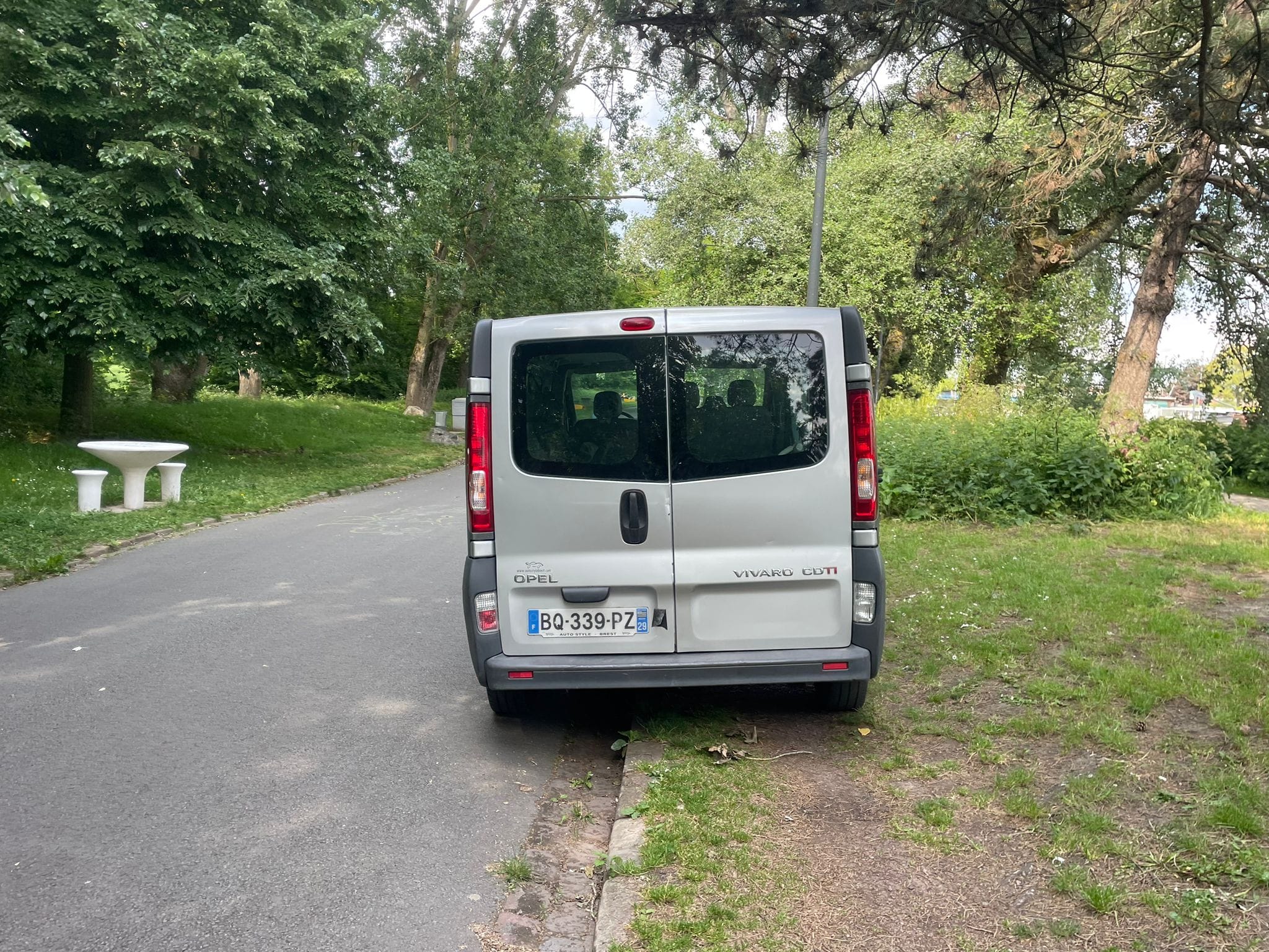 Opel Vivaro avec Régulateur de vitesse
