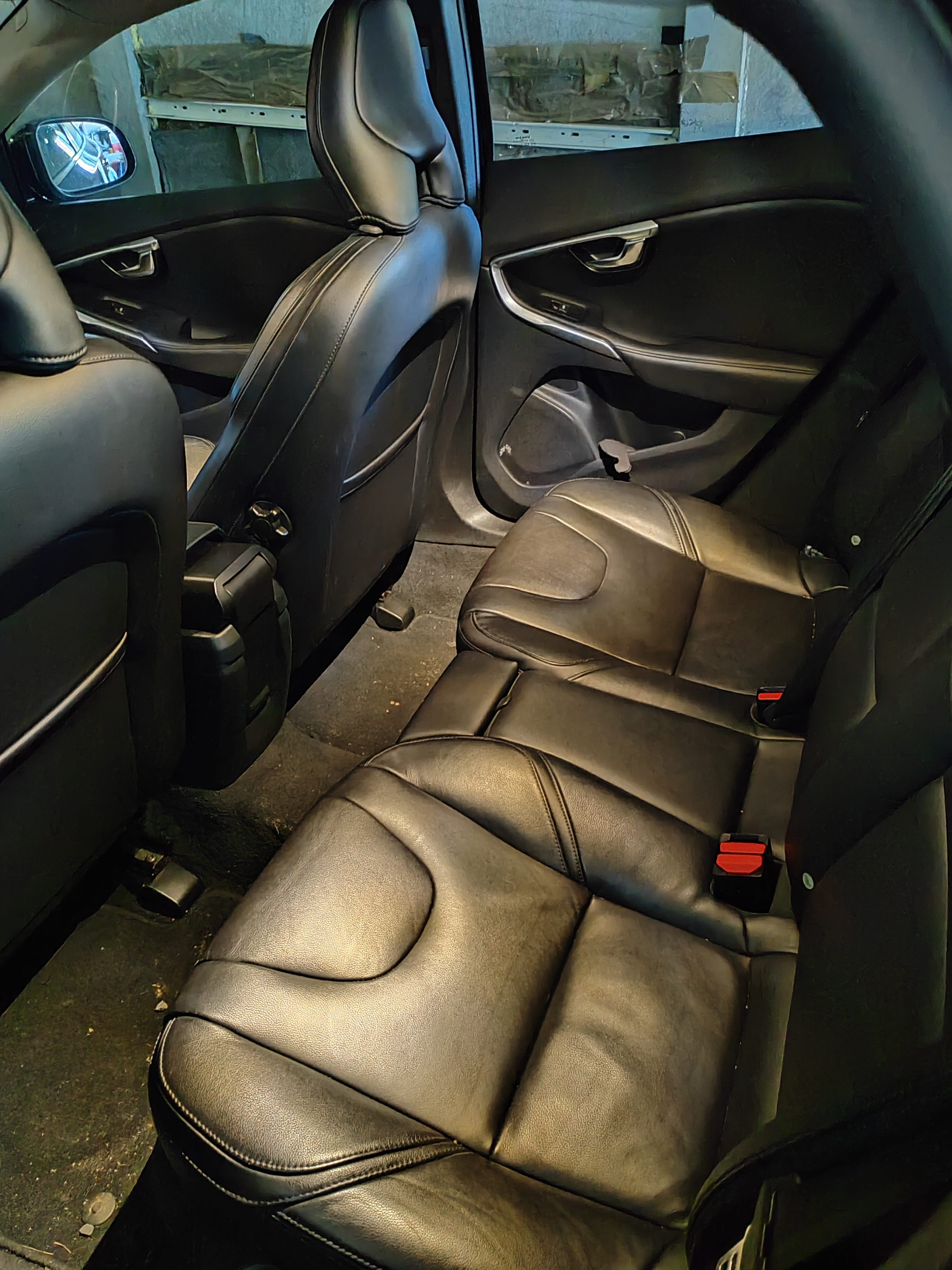 Volvo V40 avec Siège bébé