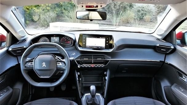 Peugeot 208 avec GPS