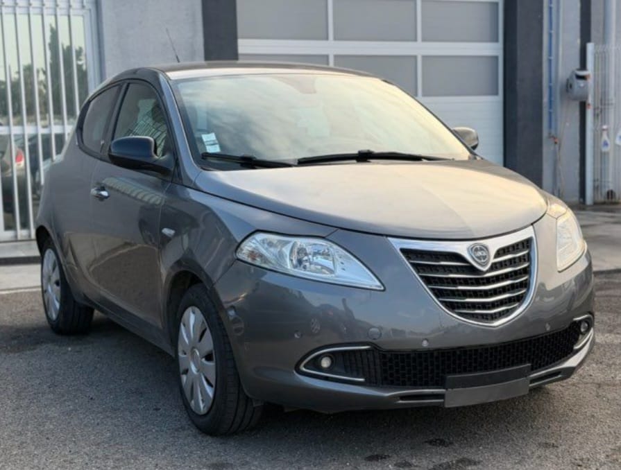 Lancia Ypsilon avec Climatisation