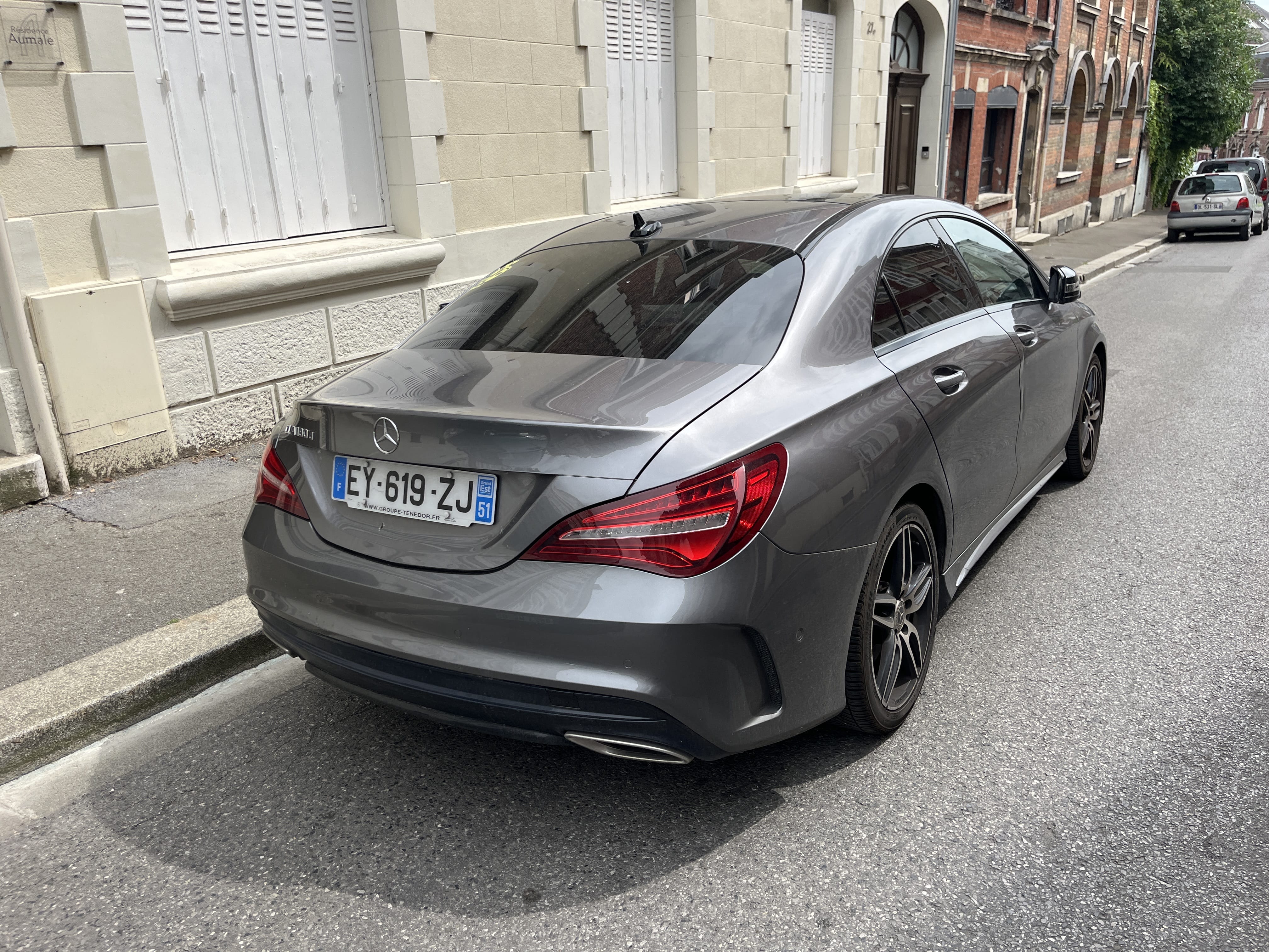 Mercedes-Benz Classe CLA avec Régulateur de vitesse