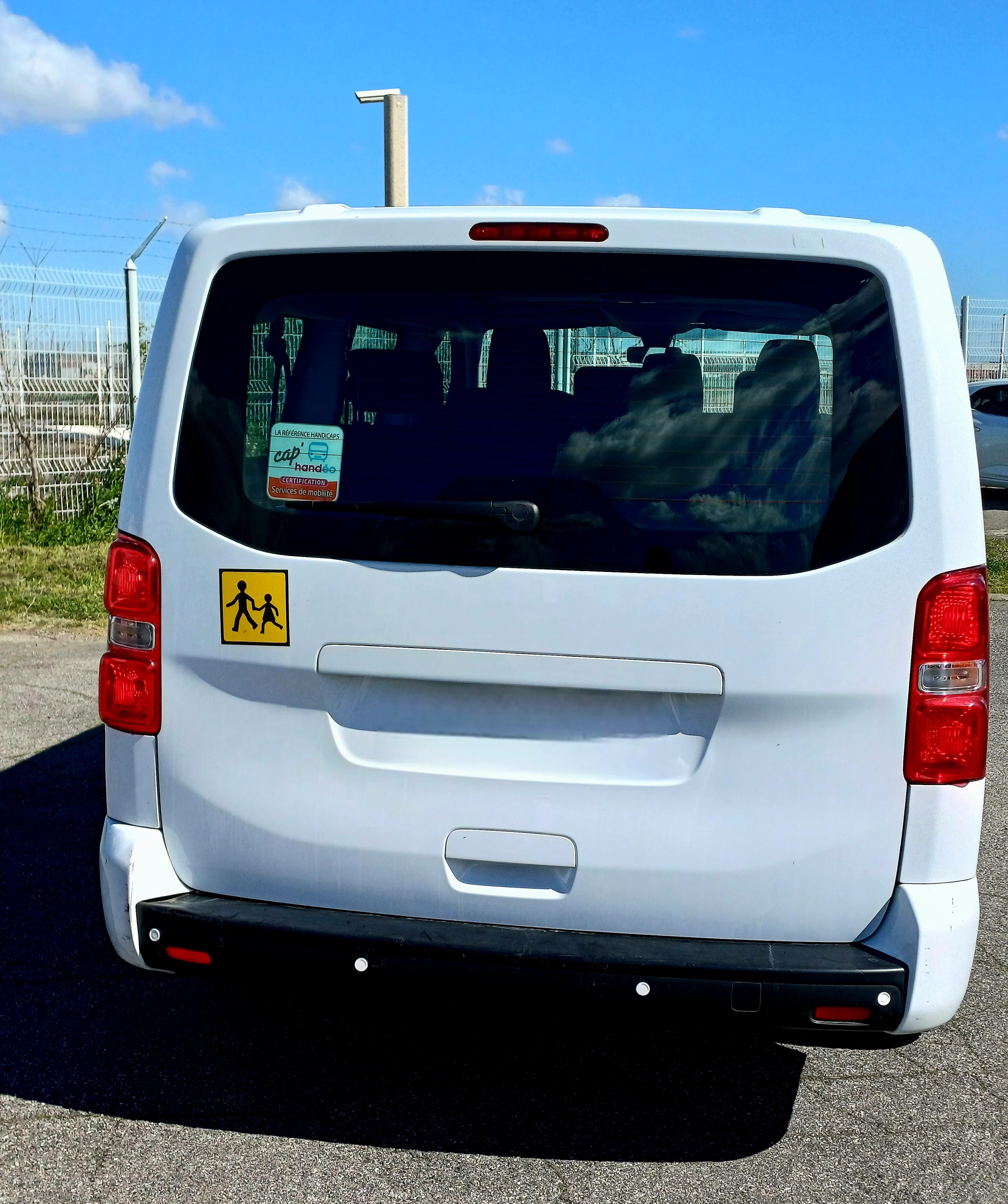 Peugeot Expert Combi avec GPS