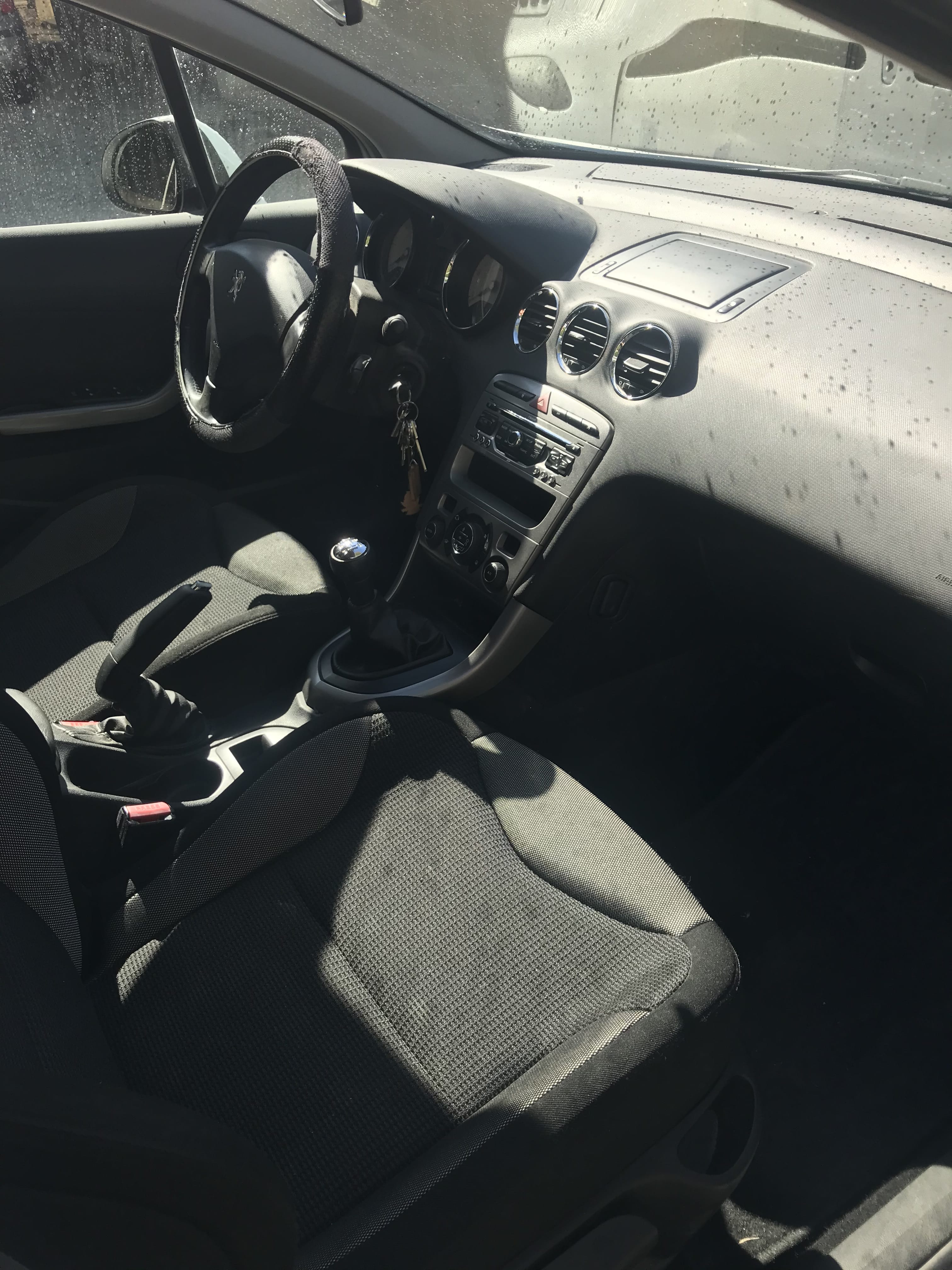 Peugeot 308 avec Siège bébé