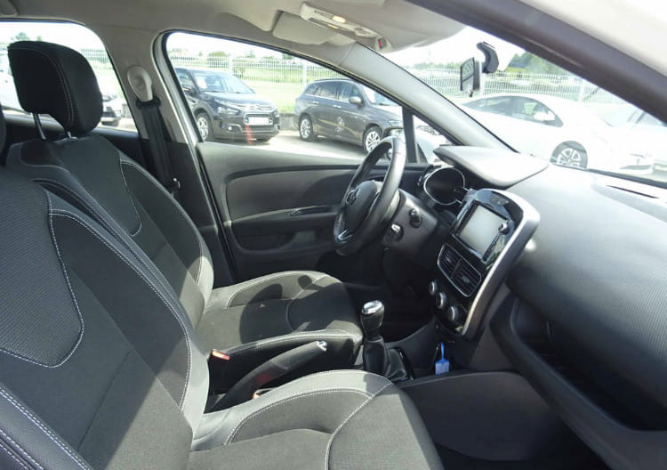 Renault Clio #031 avec Audio Bluetooth