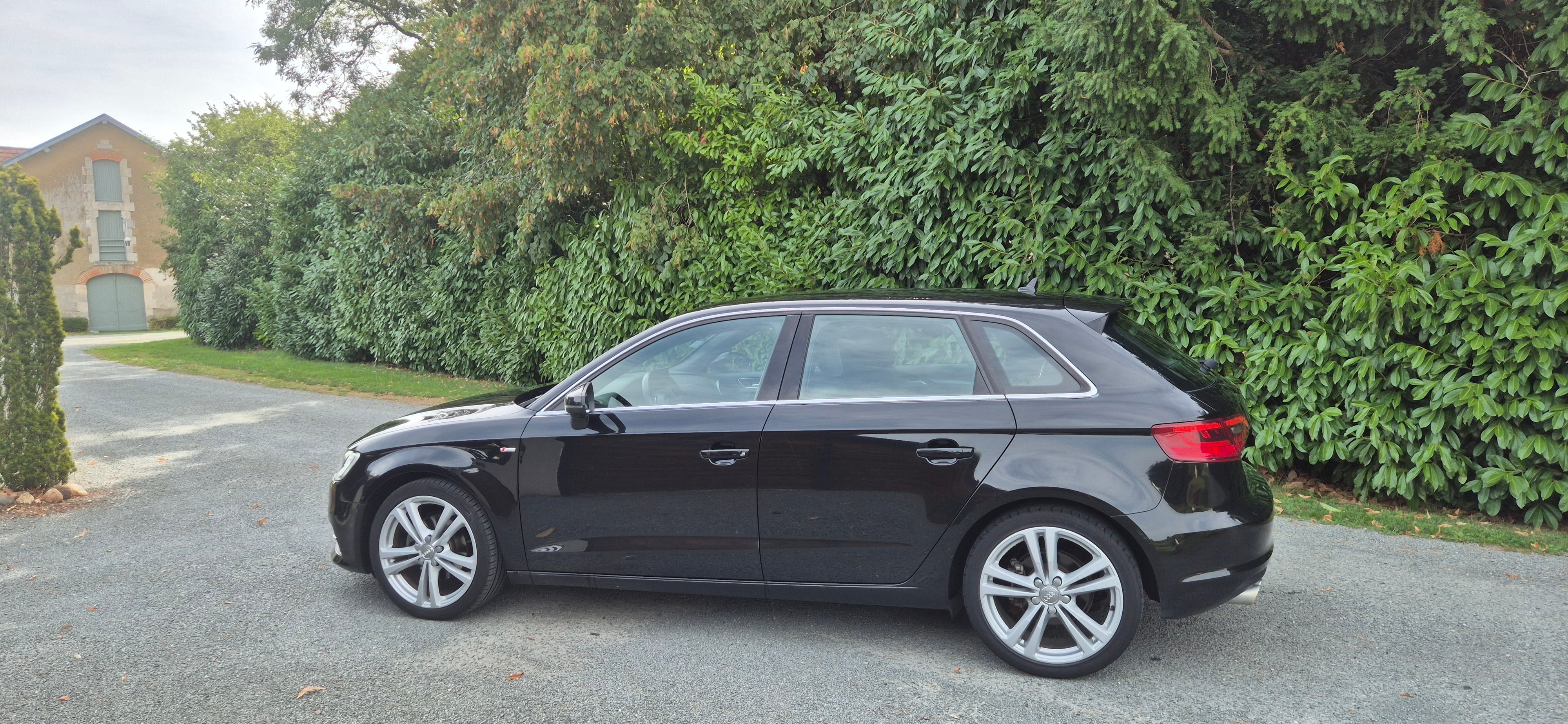 Audi A3 2.0T Premium avec Climatisation