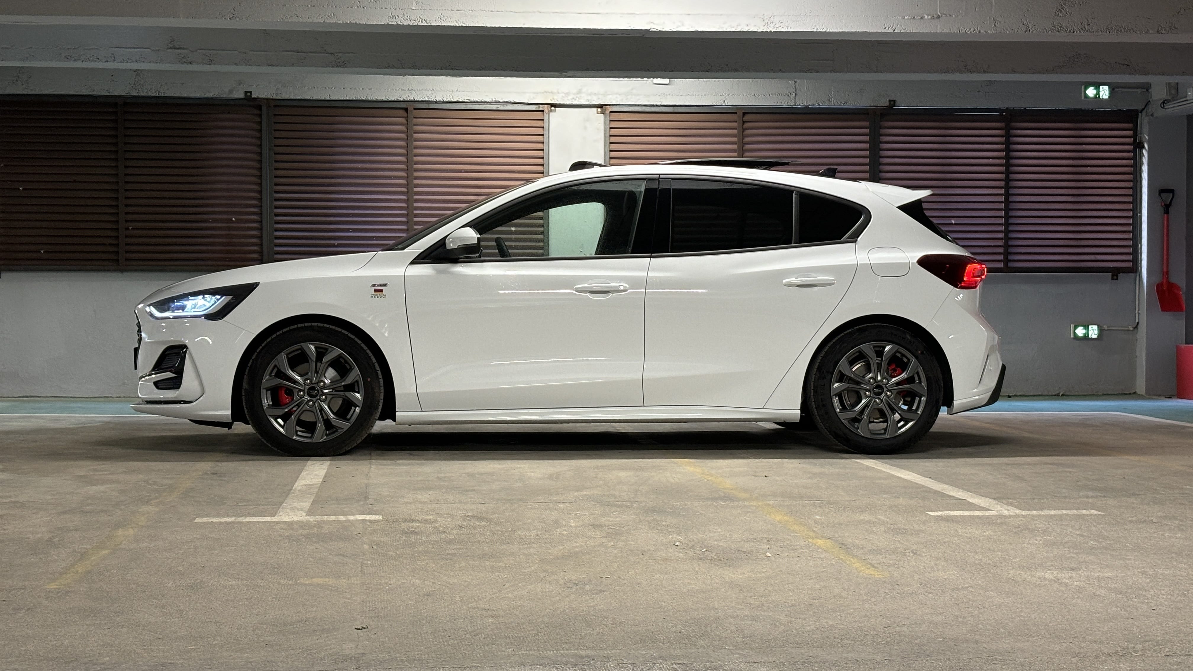 Ford Focus, 2024, Essence 98 / Electric (hybrid), automatic