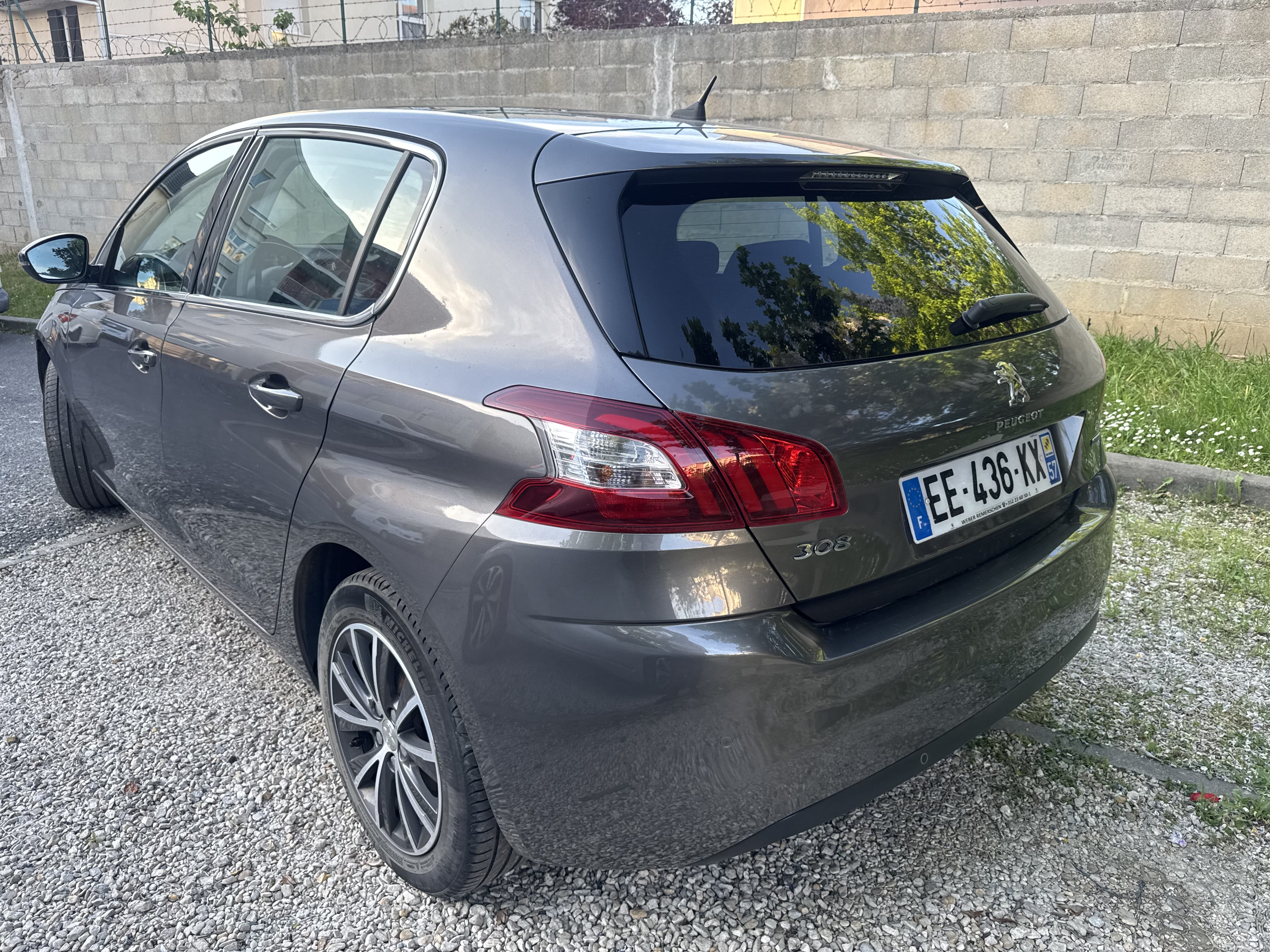 Peugeot 308 avec Caméra de recul