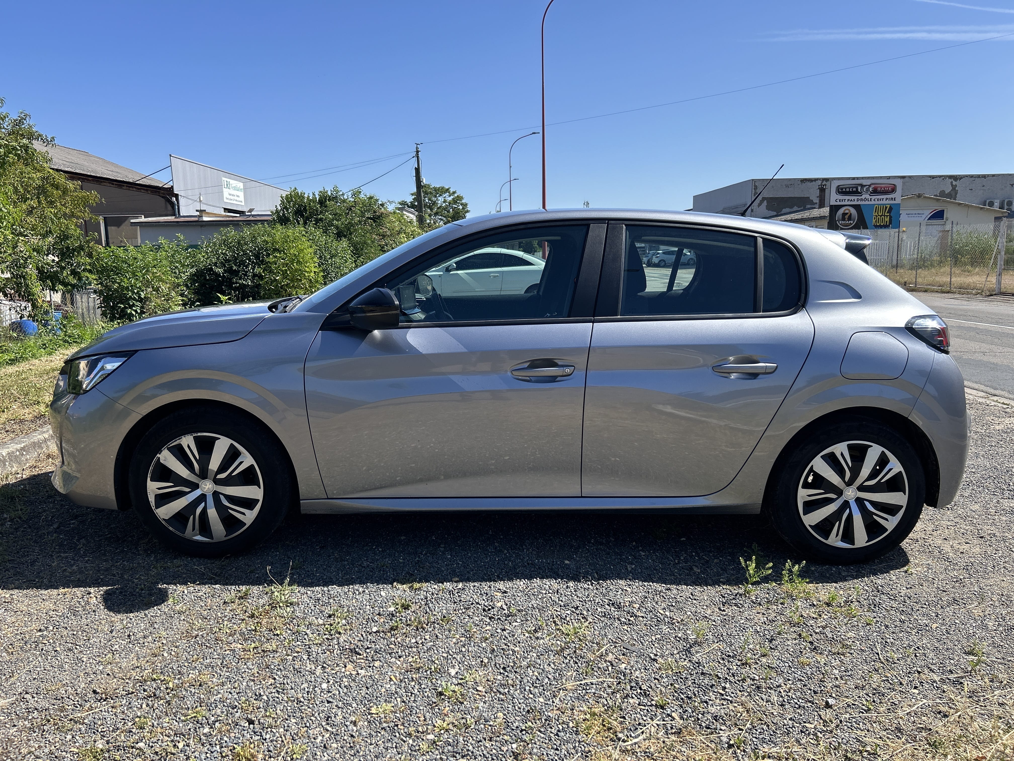 Peugeot 208 avec Climatisation