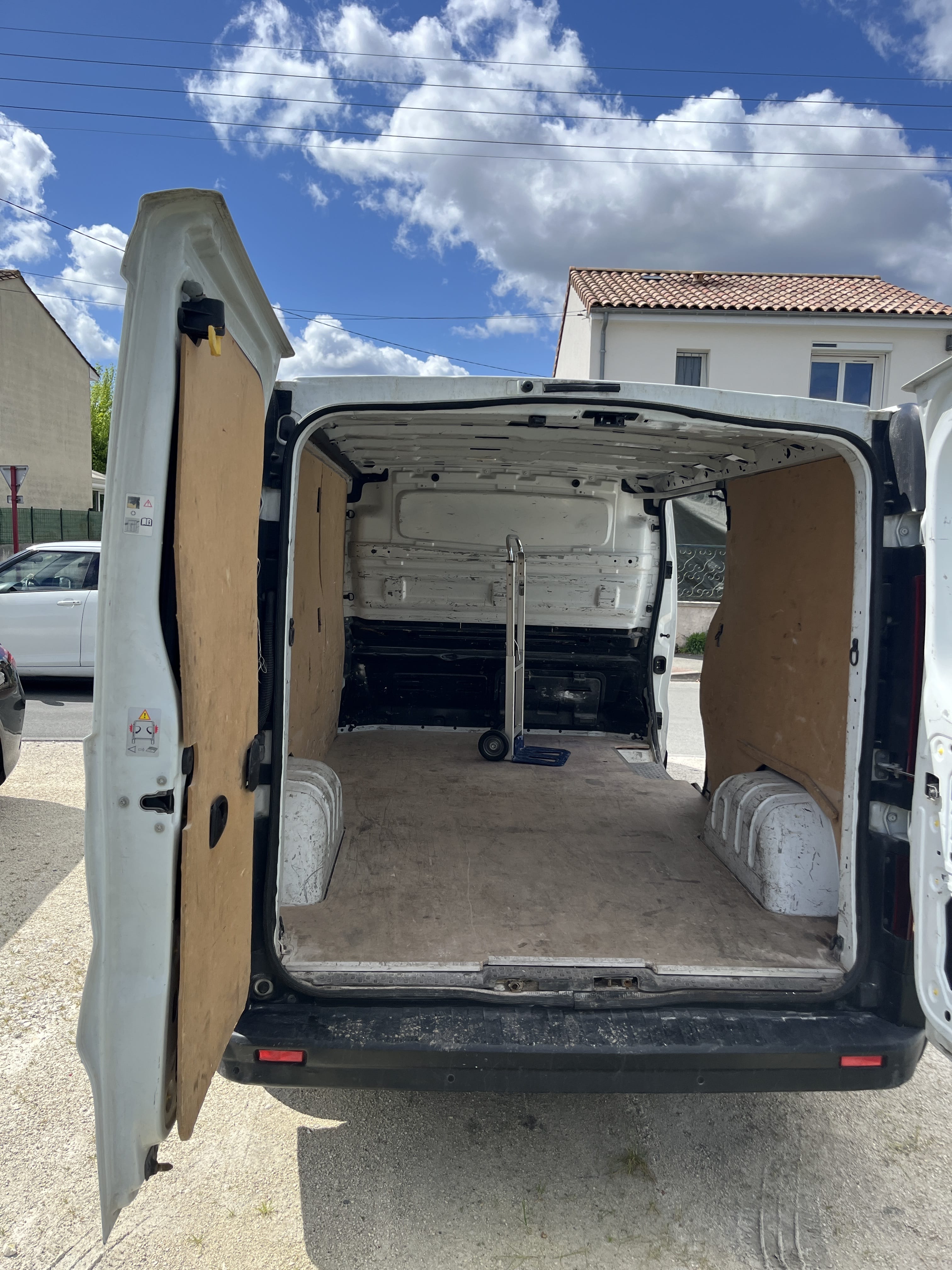 Renault Trafic L2H1 avec Audio Bluetooth