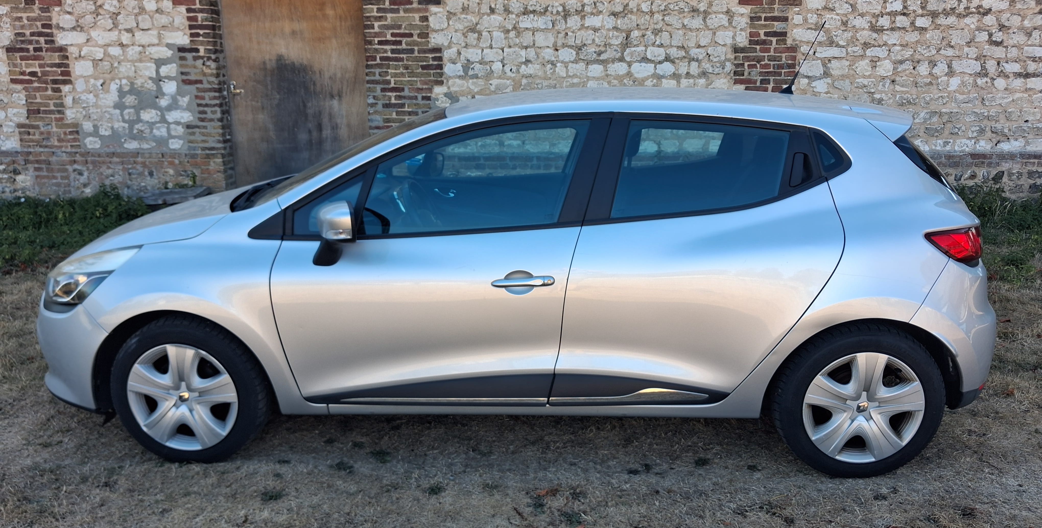 Renault Clio avec Climatisation