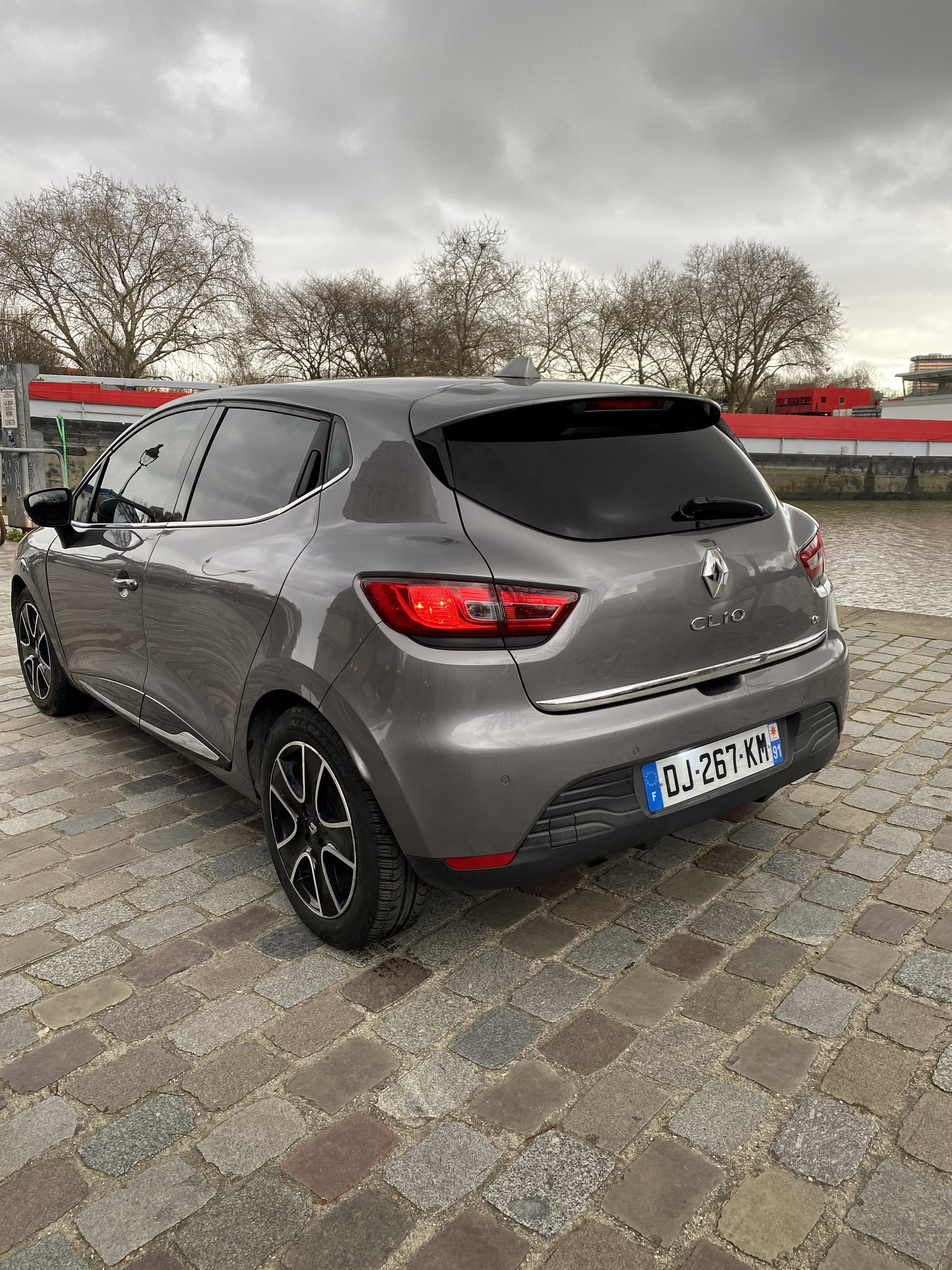 Renault Clio avec GPS