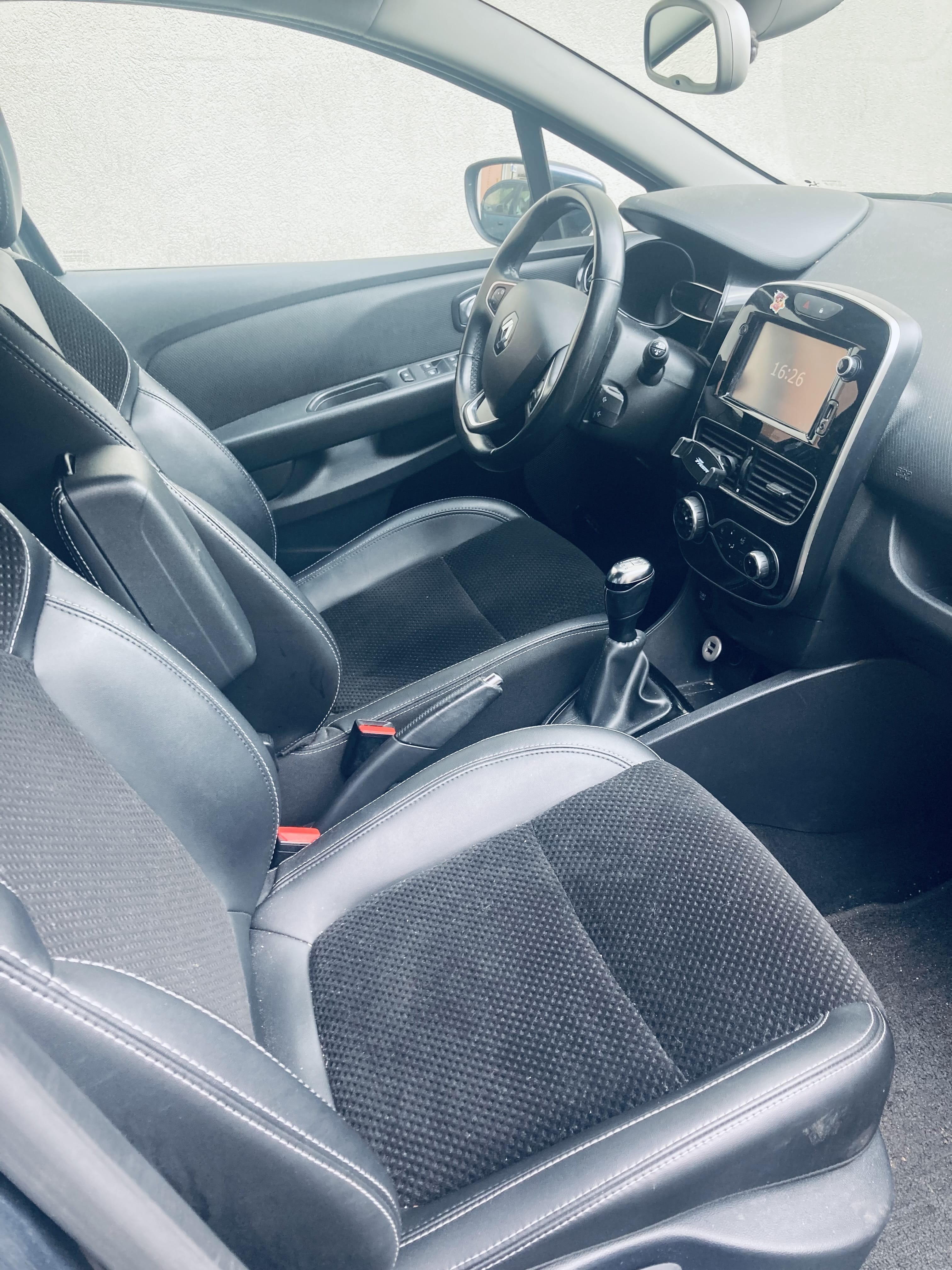Renault Clio avec Régulateur de vitesse
