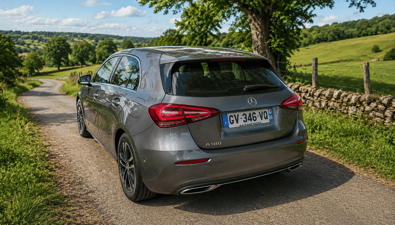 Mercedes-Benz Classe A 180 Essence micro hybride avec Caméra de recul