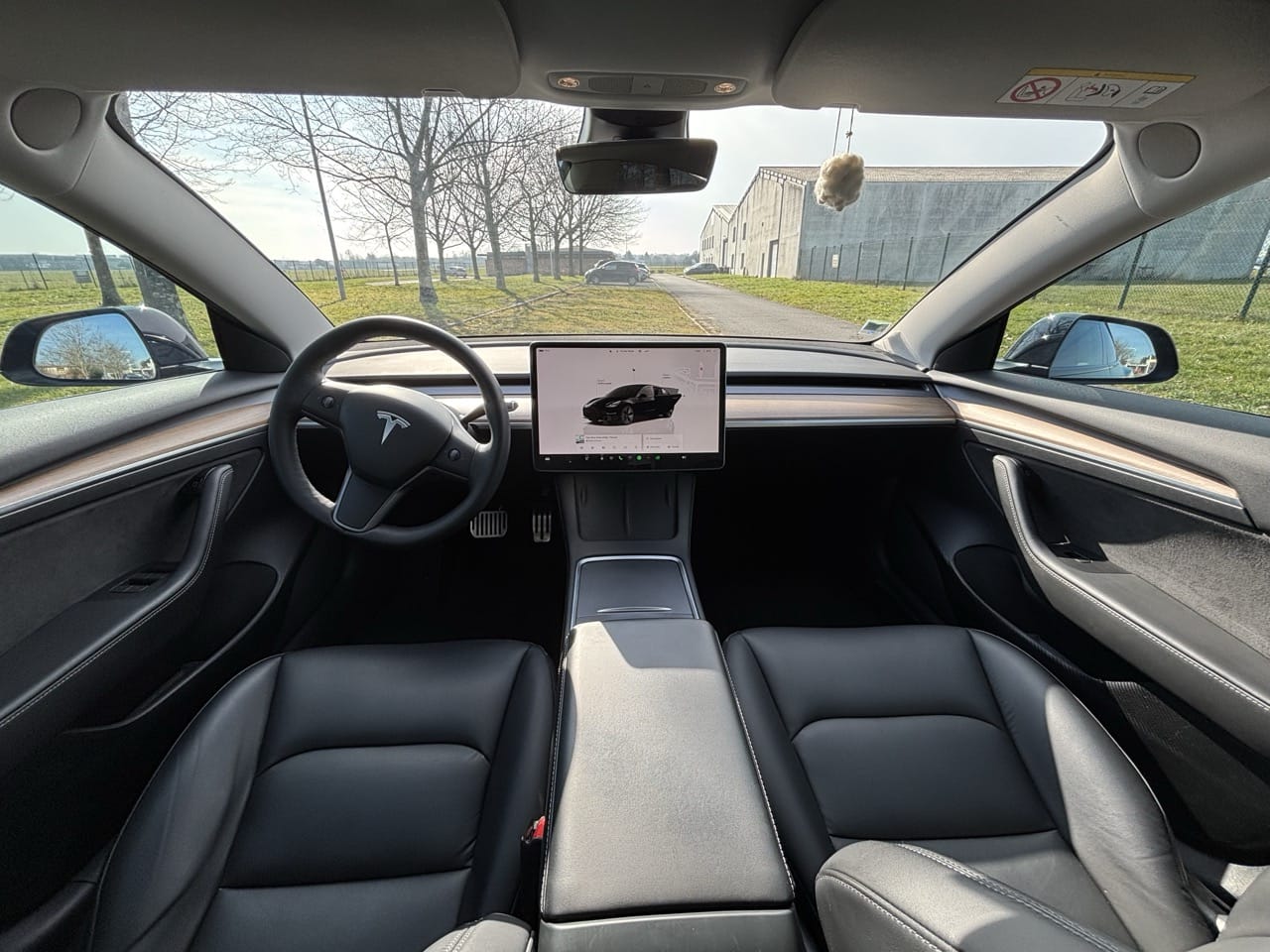 Tesla Model 3 avec GPS