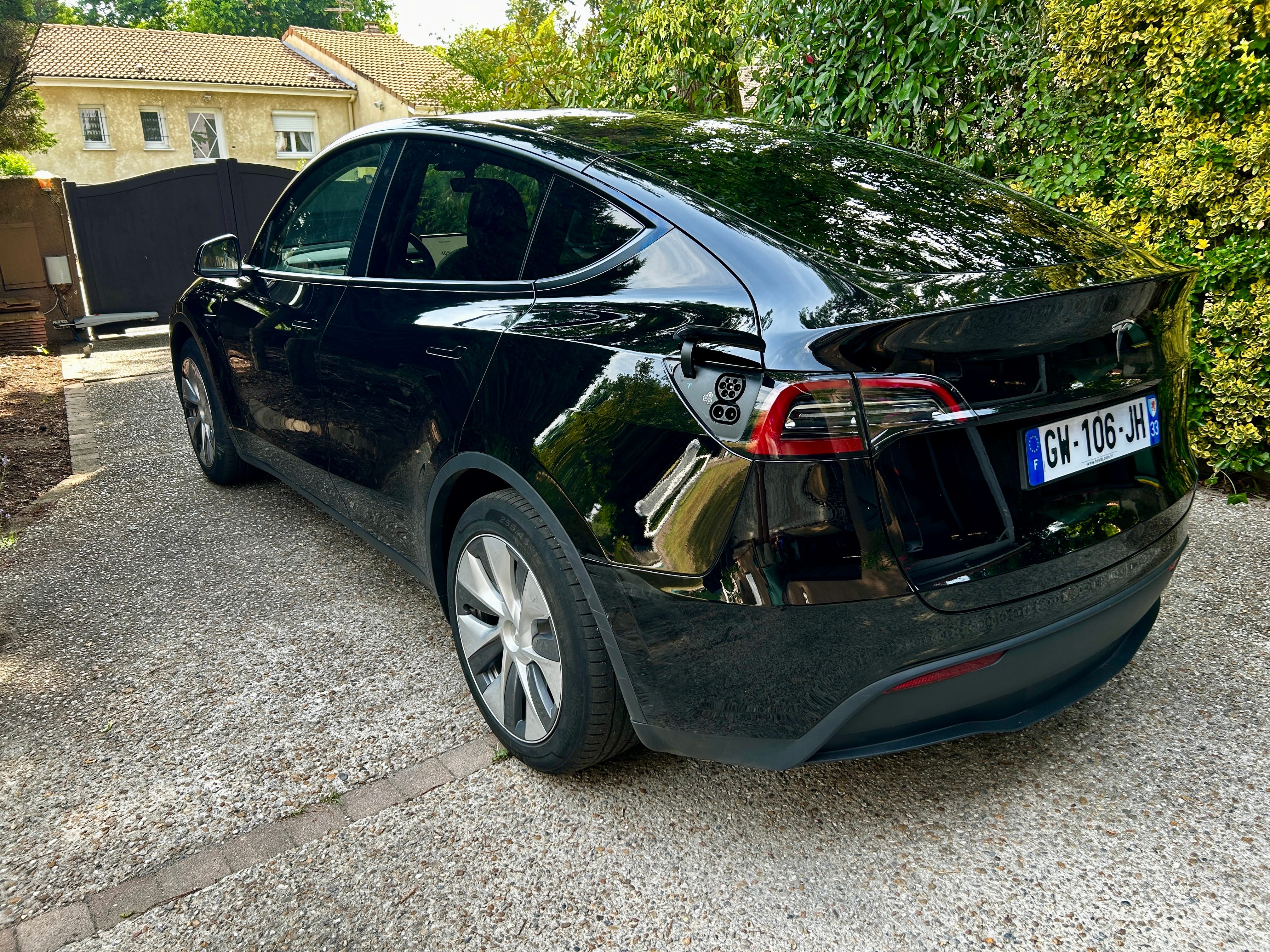 Tesla Model Y avec Caméra de recul