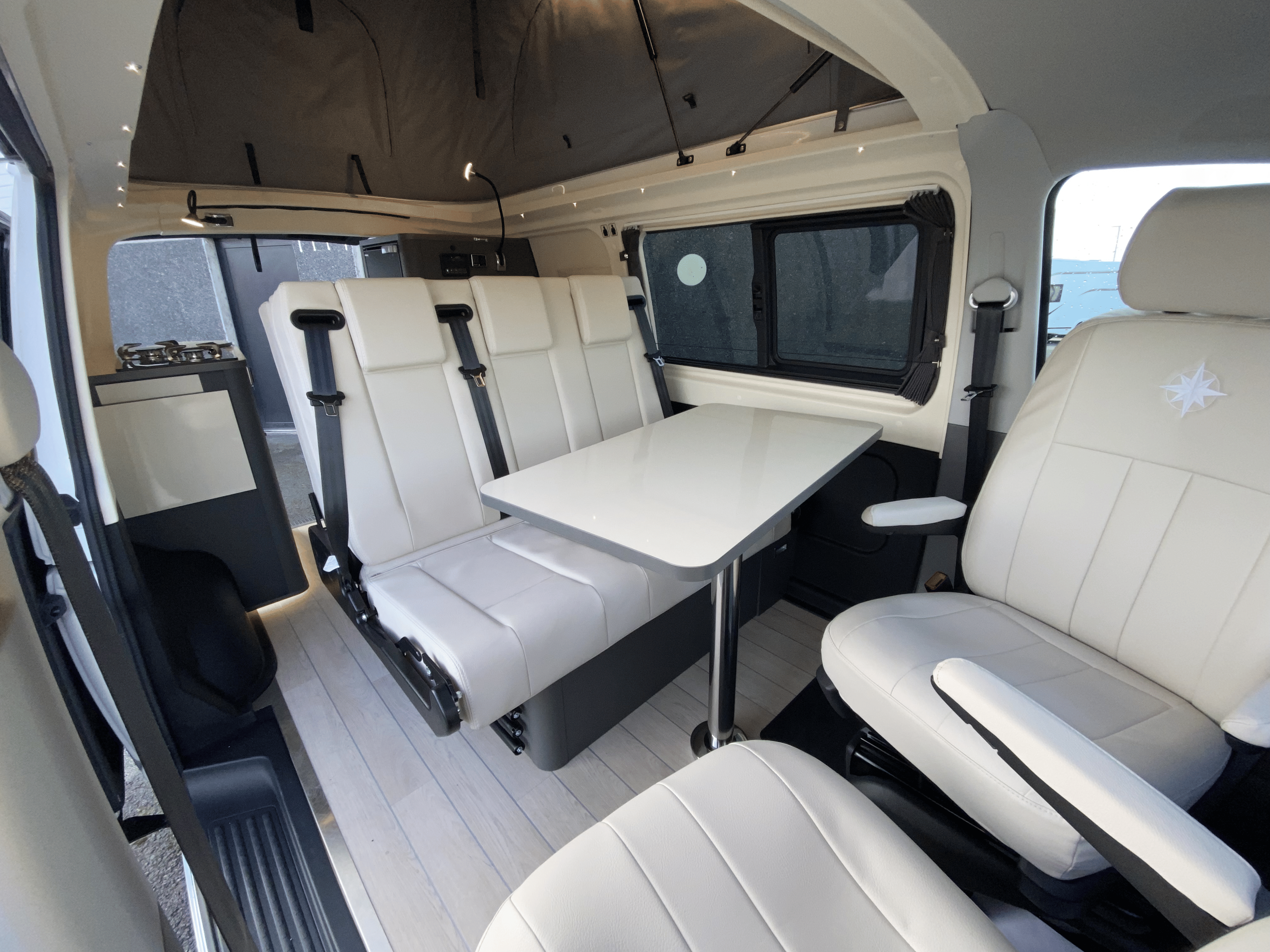 Volkswagen Westfalia Kepler Five met Cruise control