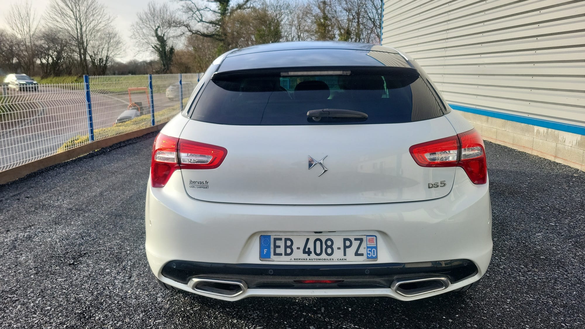 DS 5 2l HDI sport chic avec Entrée audio / iPod
