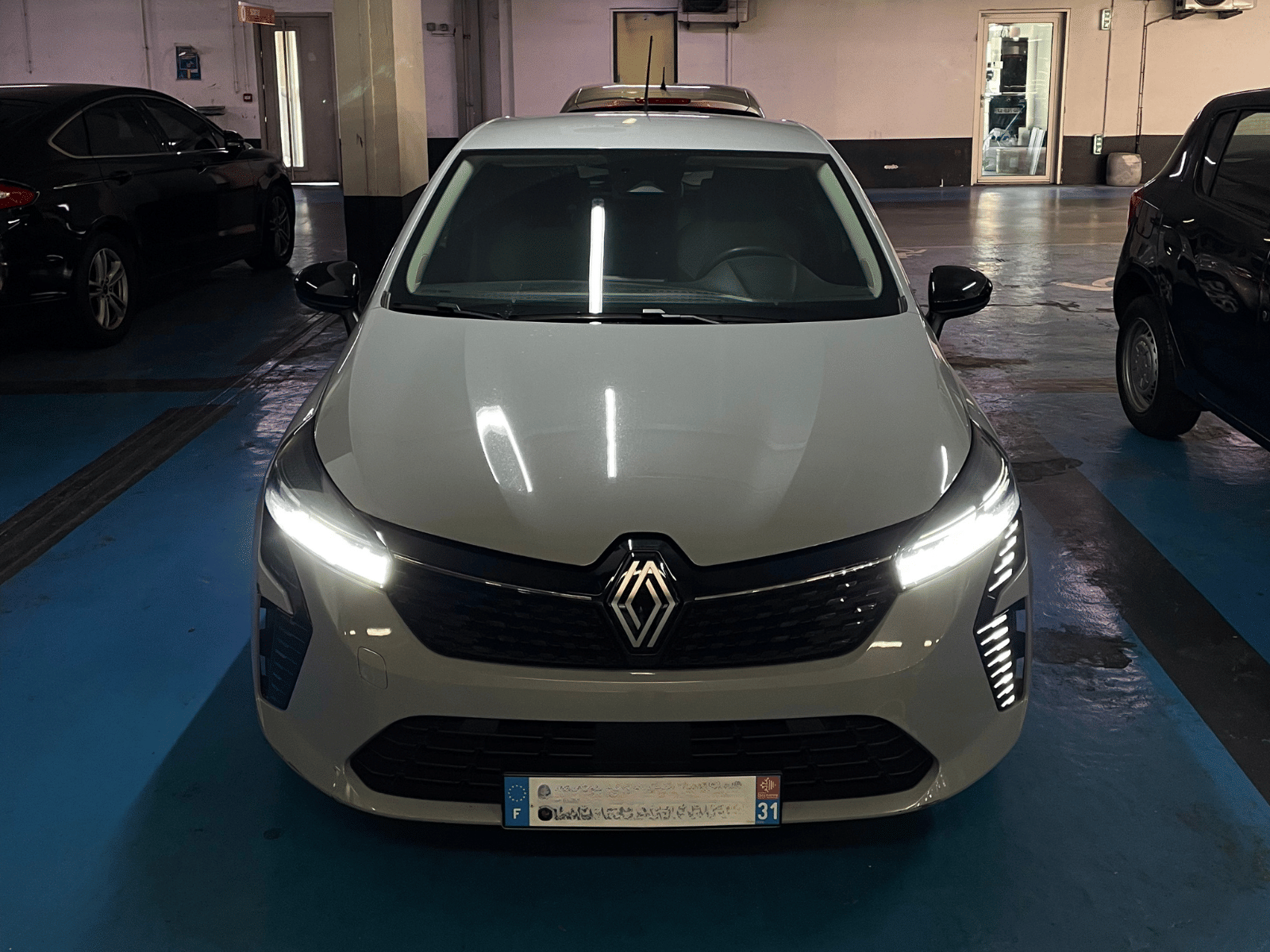 Renault Clio E-tech, 2024, Essence 95 / Elektro (Hybrid), Automatik