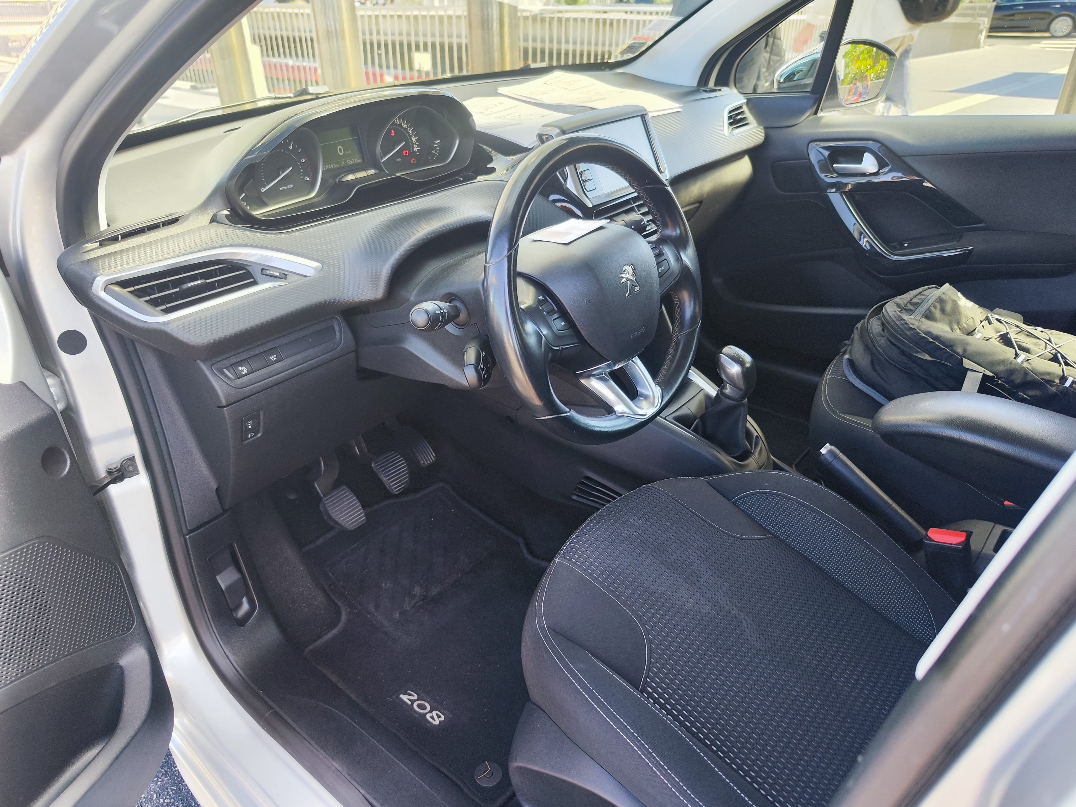 Peugeot 208 avec Régulateur de vitesse