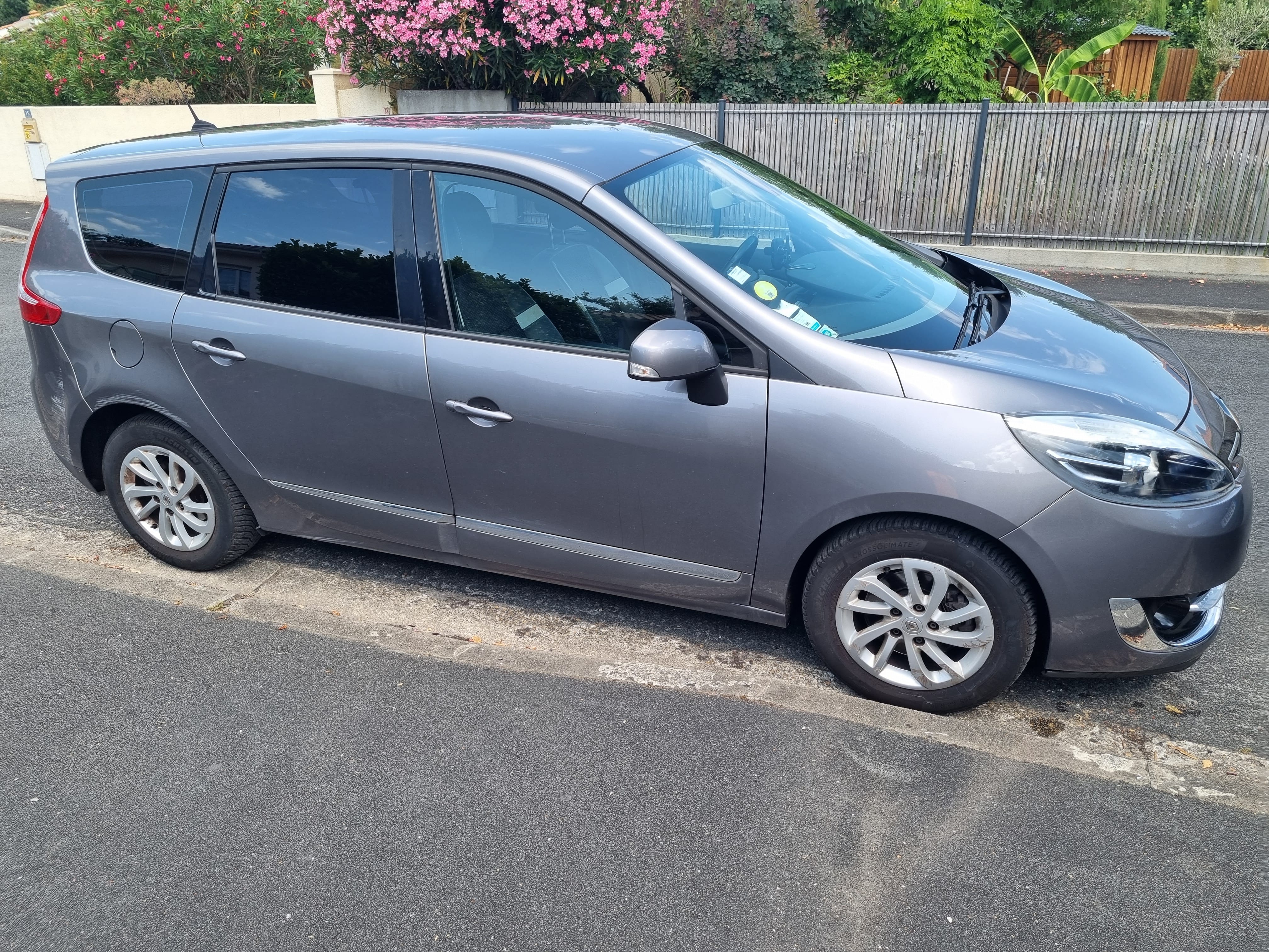 Renault Grand Scenic avec Audio Bluetooth