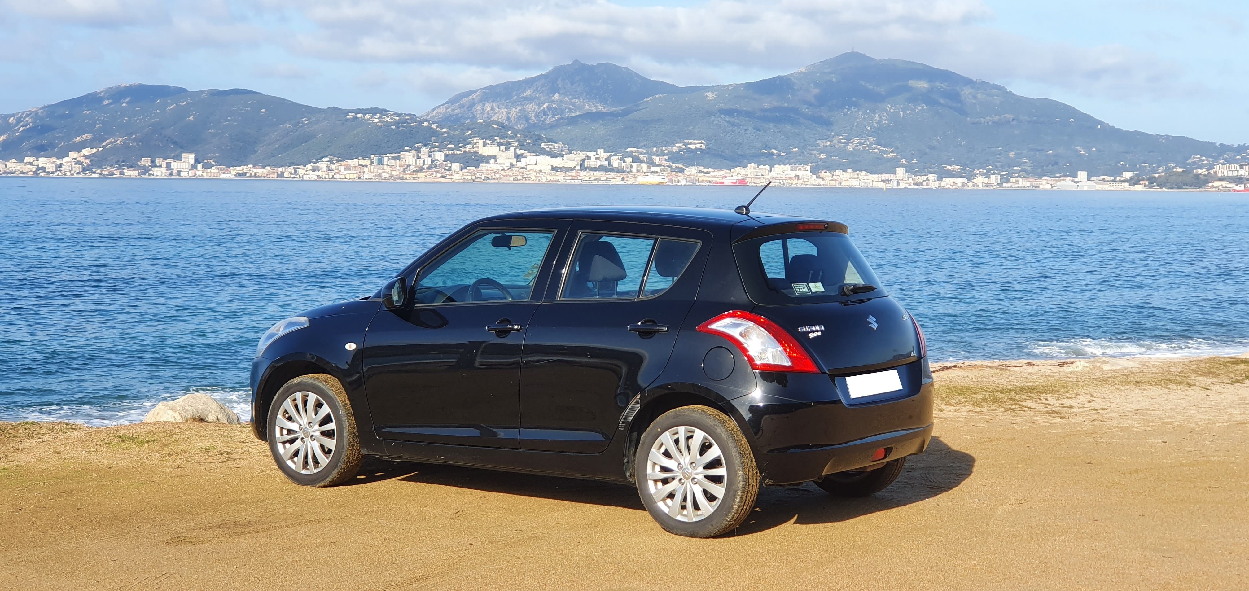 Suzuki Swift 4x4 avec Régulateur de vitesse