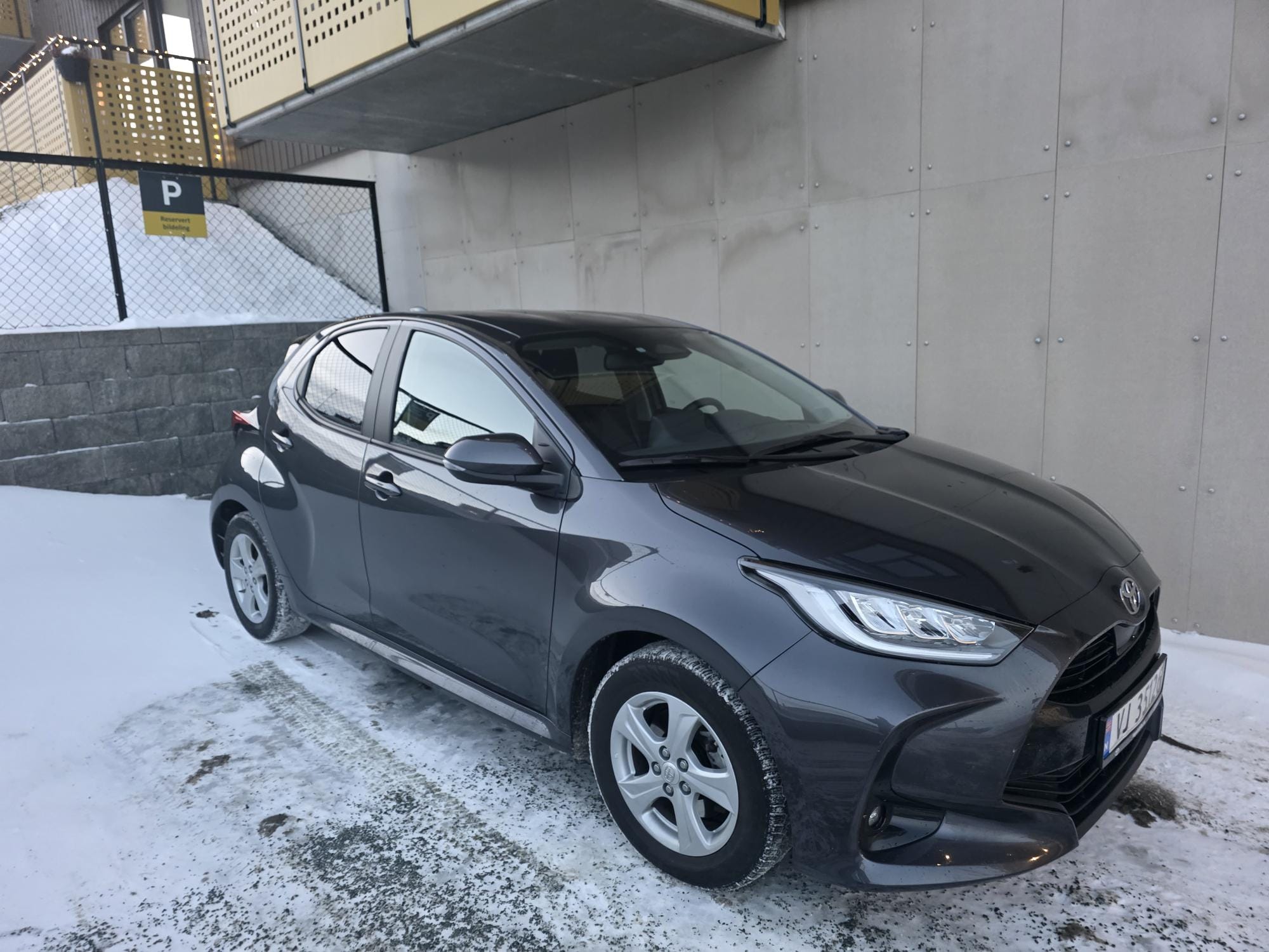 Toyota Yaris, 2024, Blyfri 95 / Elektrisk (hybrid), automatisk